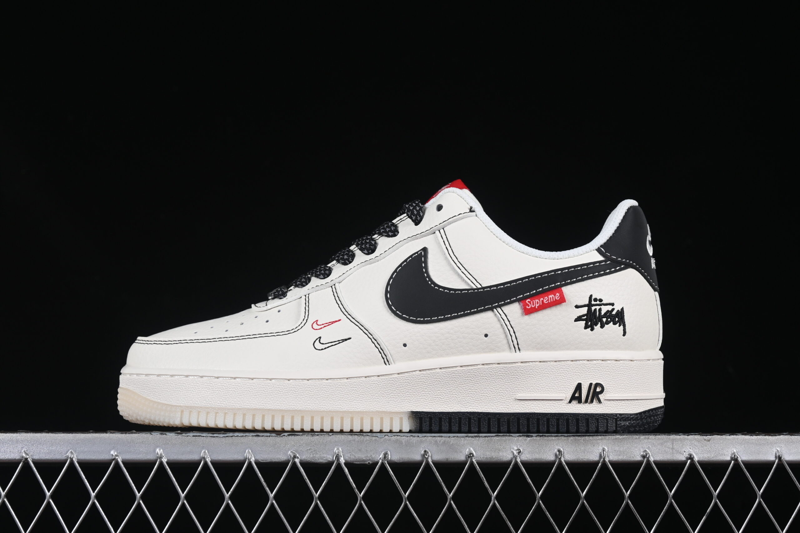 Nike Air Force 1'07 Low Collaboration Black Air Force 1 Low Top Casual Skate Shoes HH7518-036