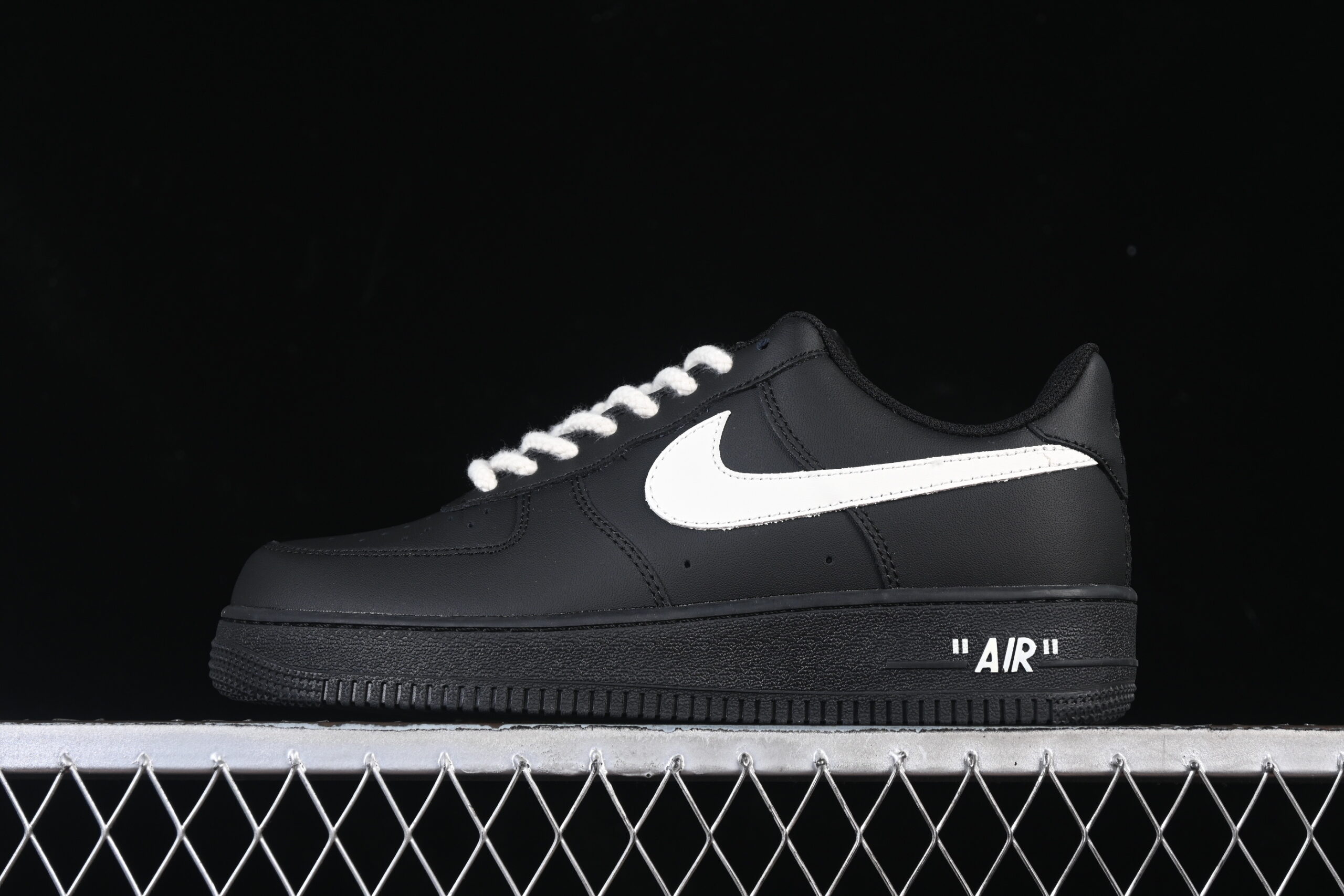 Nike Air Force 1'07 Low Air Force 1 Low Top Casual Skate Shoes DD8959-001