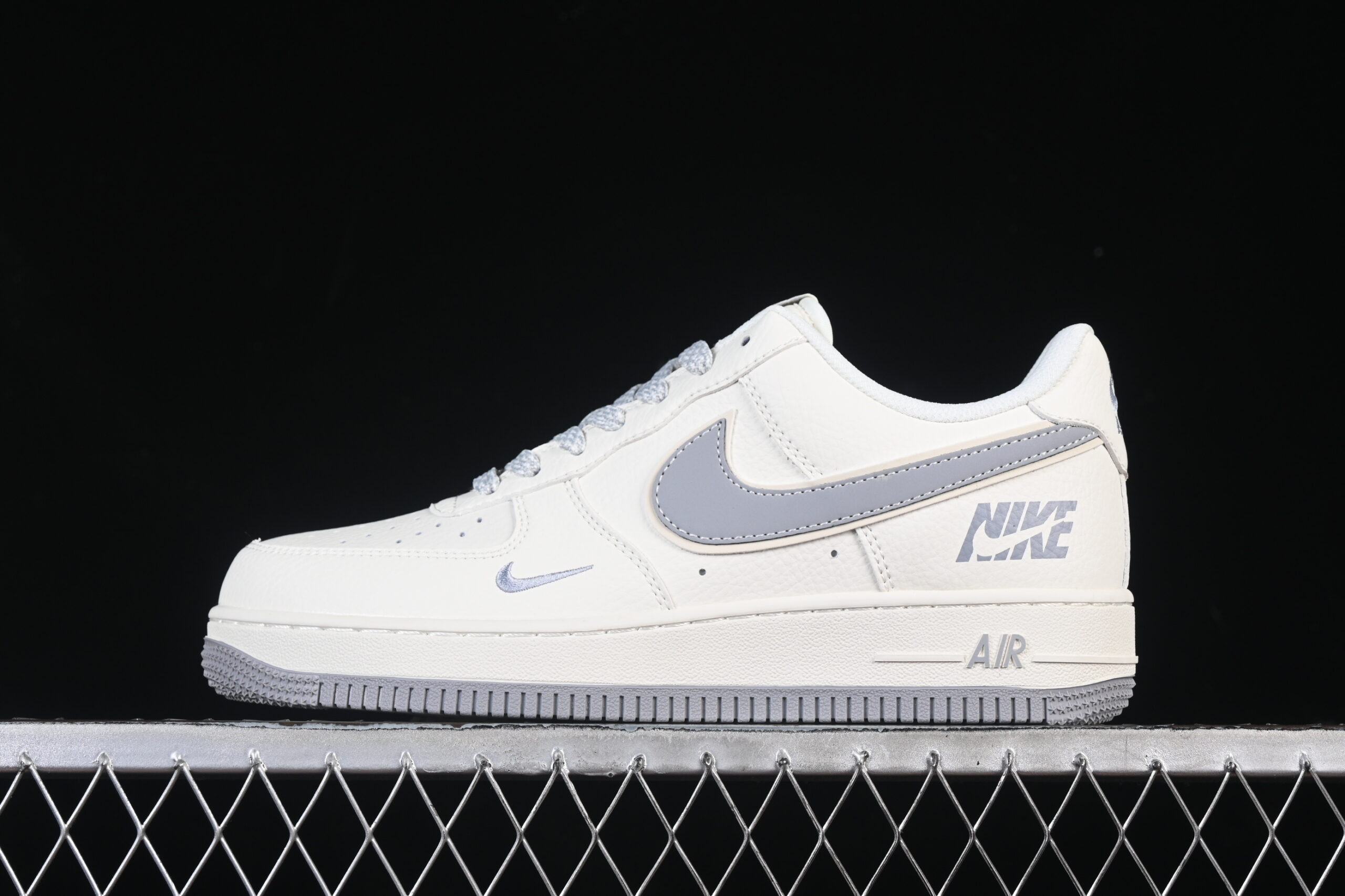 Nike Air Force 1'07 Low Grey Air Force 1 Low Top Casual Skate Shoes CS5288-042
