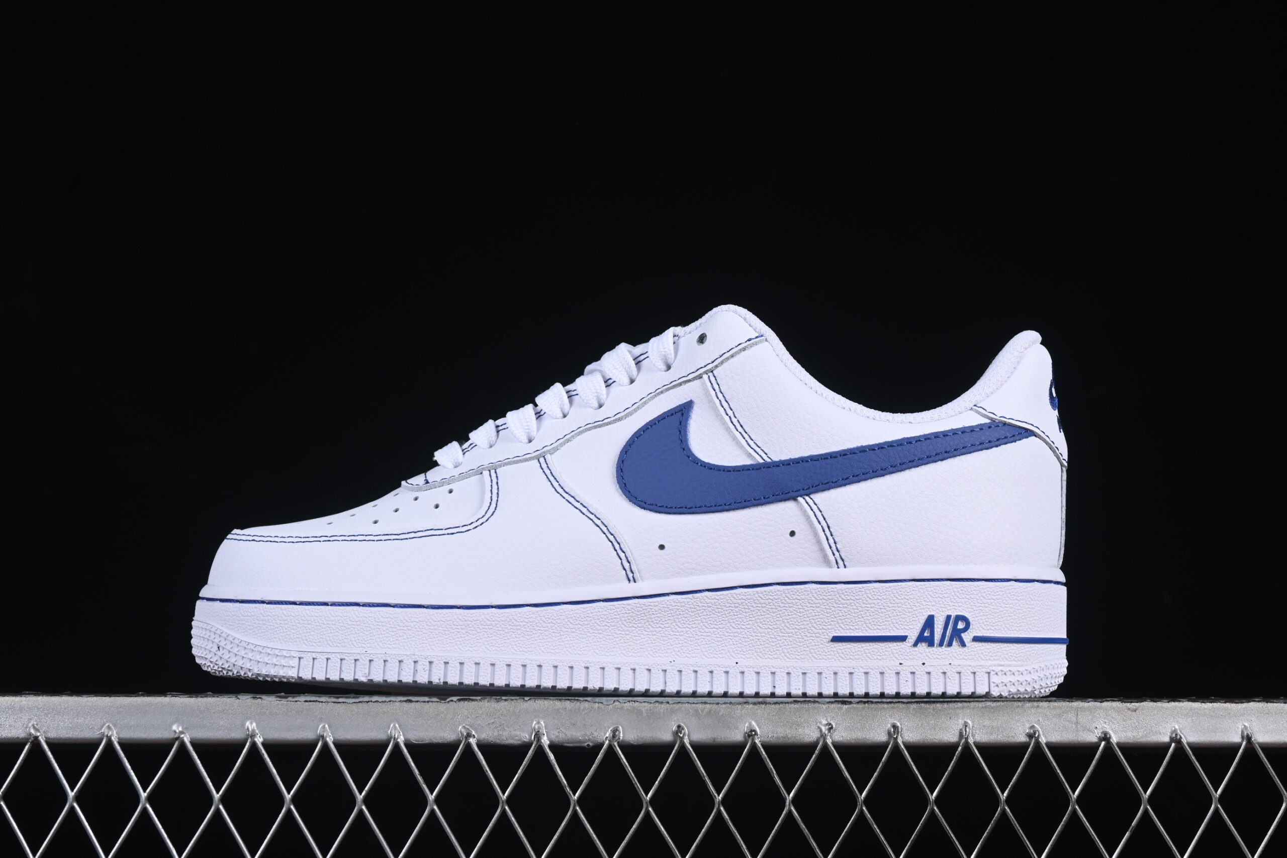 Nike Air Force 1'07 Low Air Force 1 Low Top Casual Skate Shoes HQ2037-100