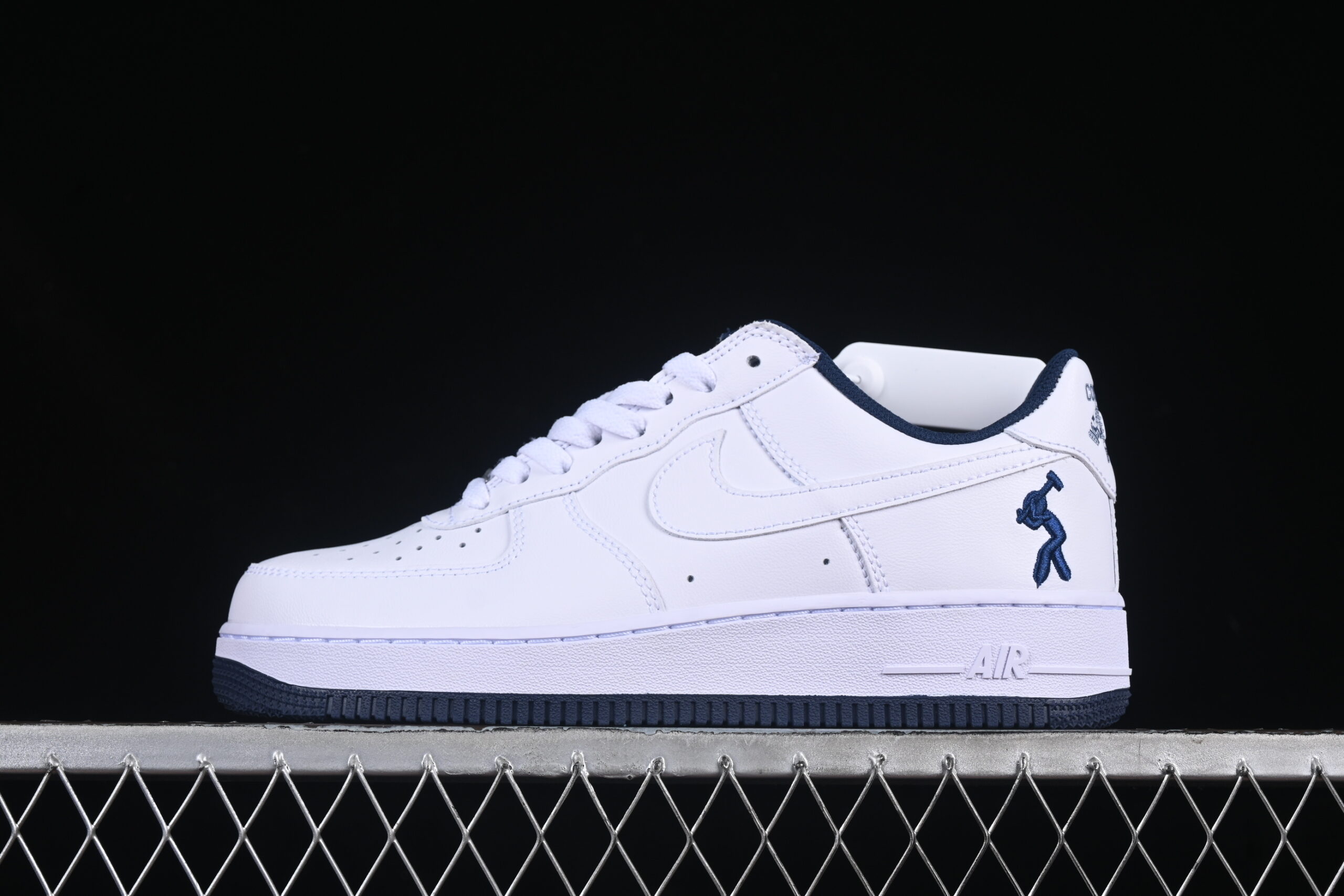 Nike Air Force 1'07 Low Air Force 1 Low Top Casual Skate Shoes IB5720-100