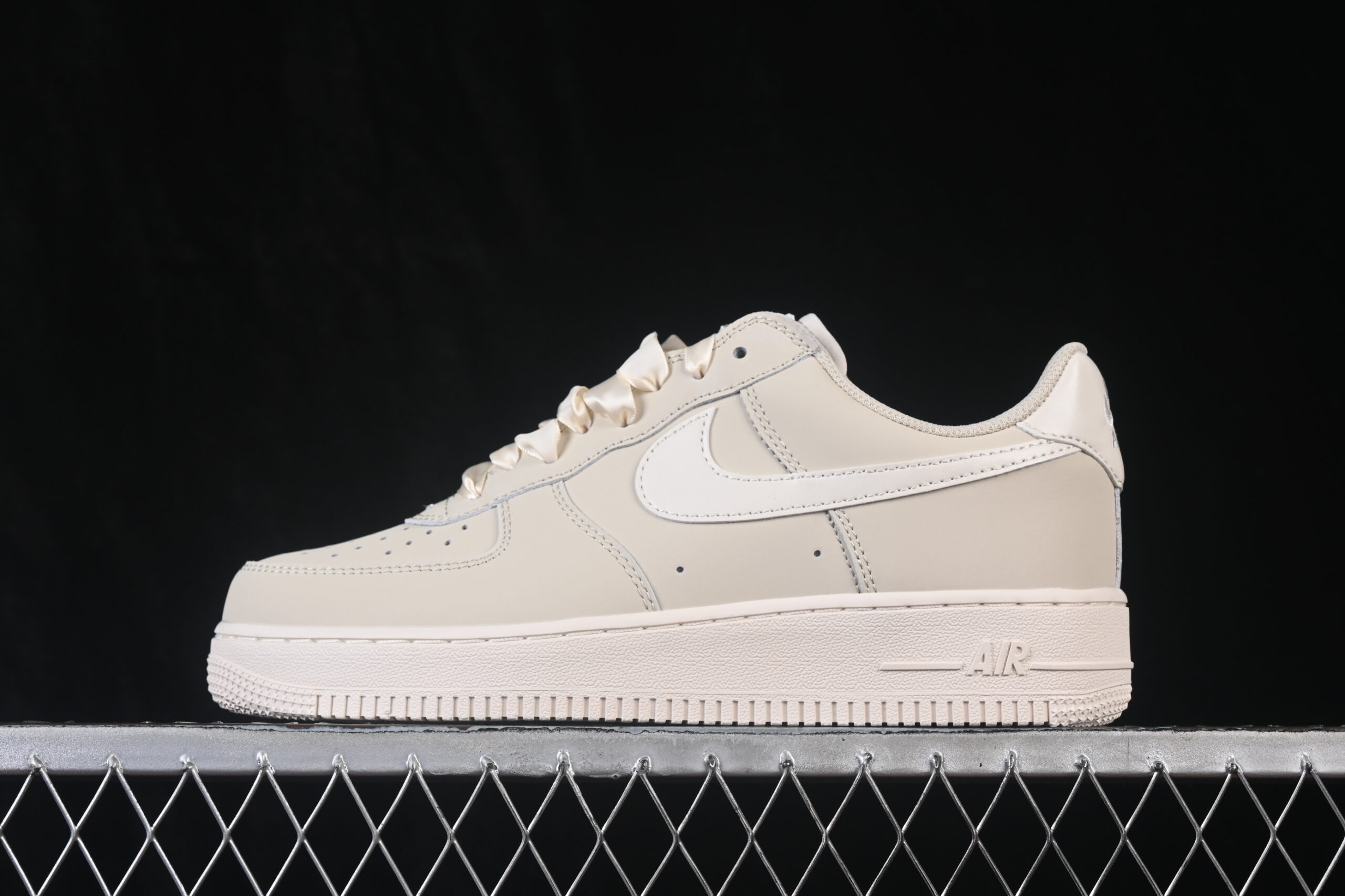 Nike Air Force 1'07 Low Air Force 1 Low Top Casual Skate Shoes IR0871-100
