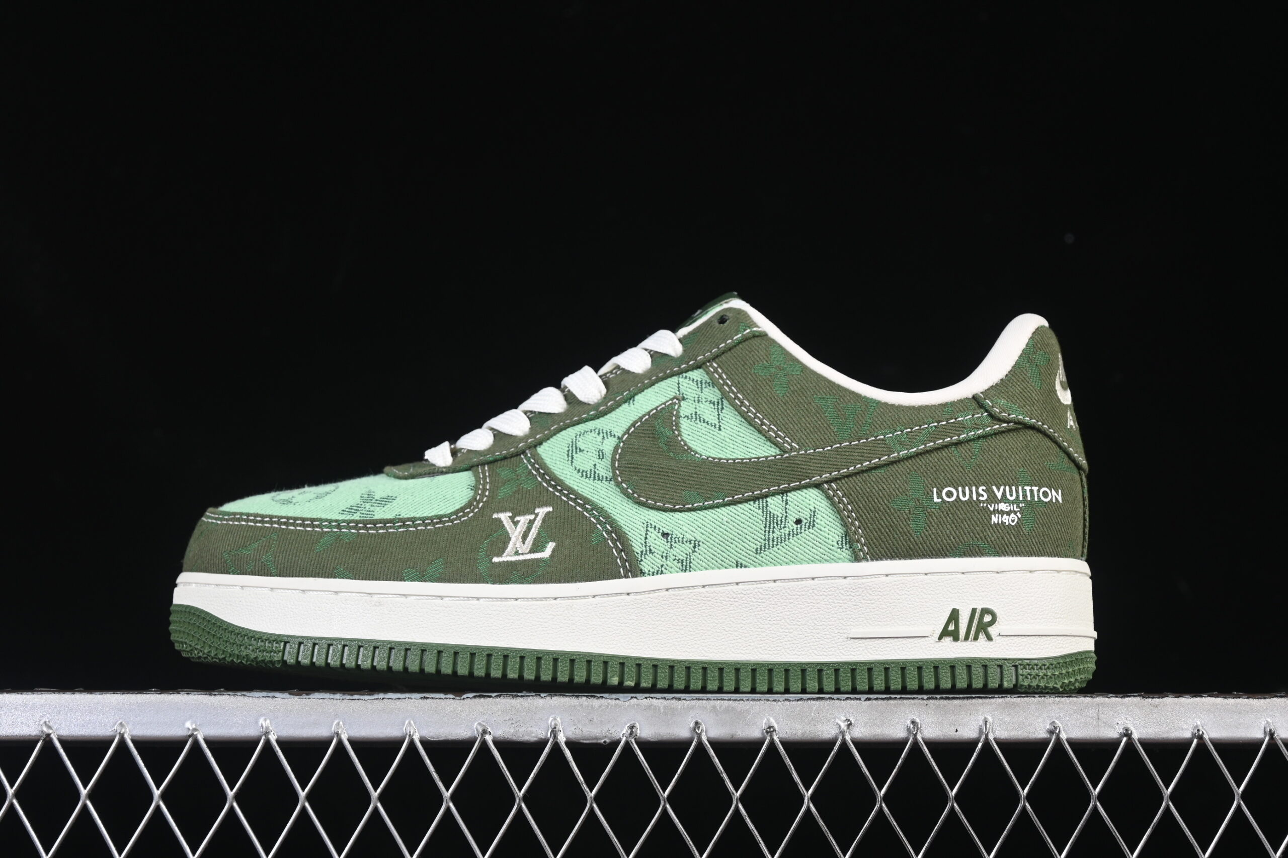 Nike Air Force 1'07 Low Collaboration Green Green Air Force 1 Low Top Casual Skate Shoes YF9511-822