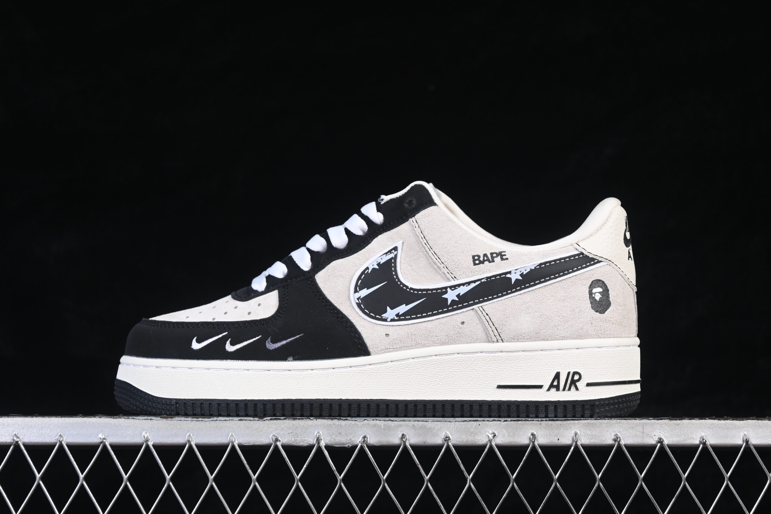 Nike Air Force 1'07 Low Collaboration Air Force 1 Low Top Casual Skate Shoes SY1388-024