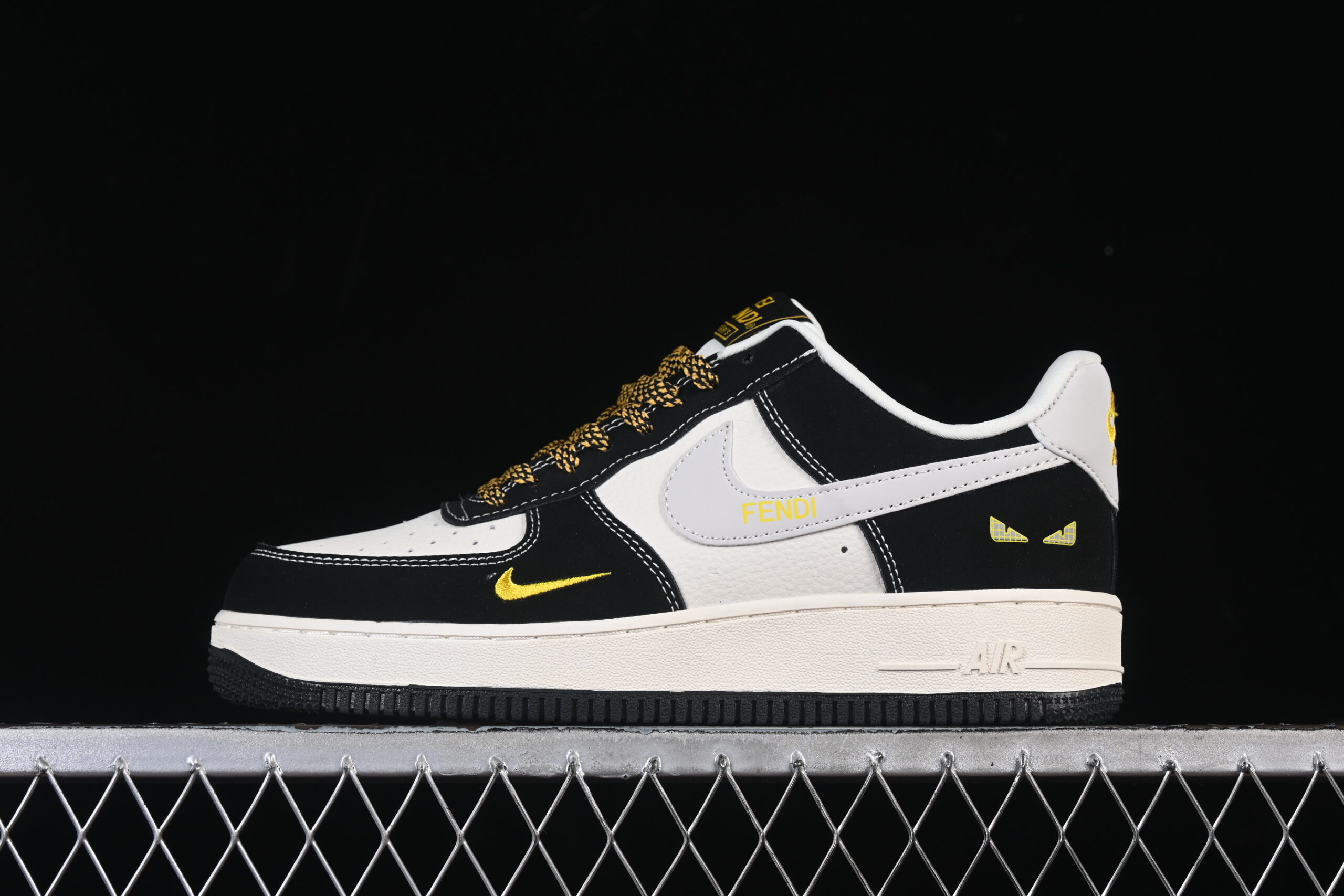 Nike Air Force 1'07 Low Collaboration Black Air Force 1 Low Top Casual Skate Shoes DX1888-099