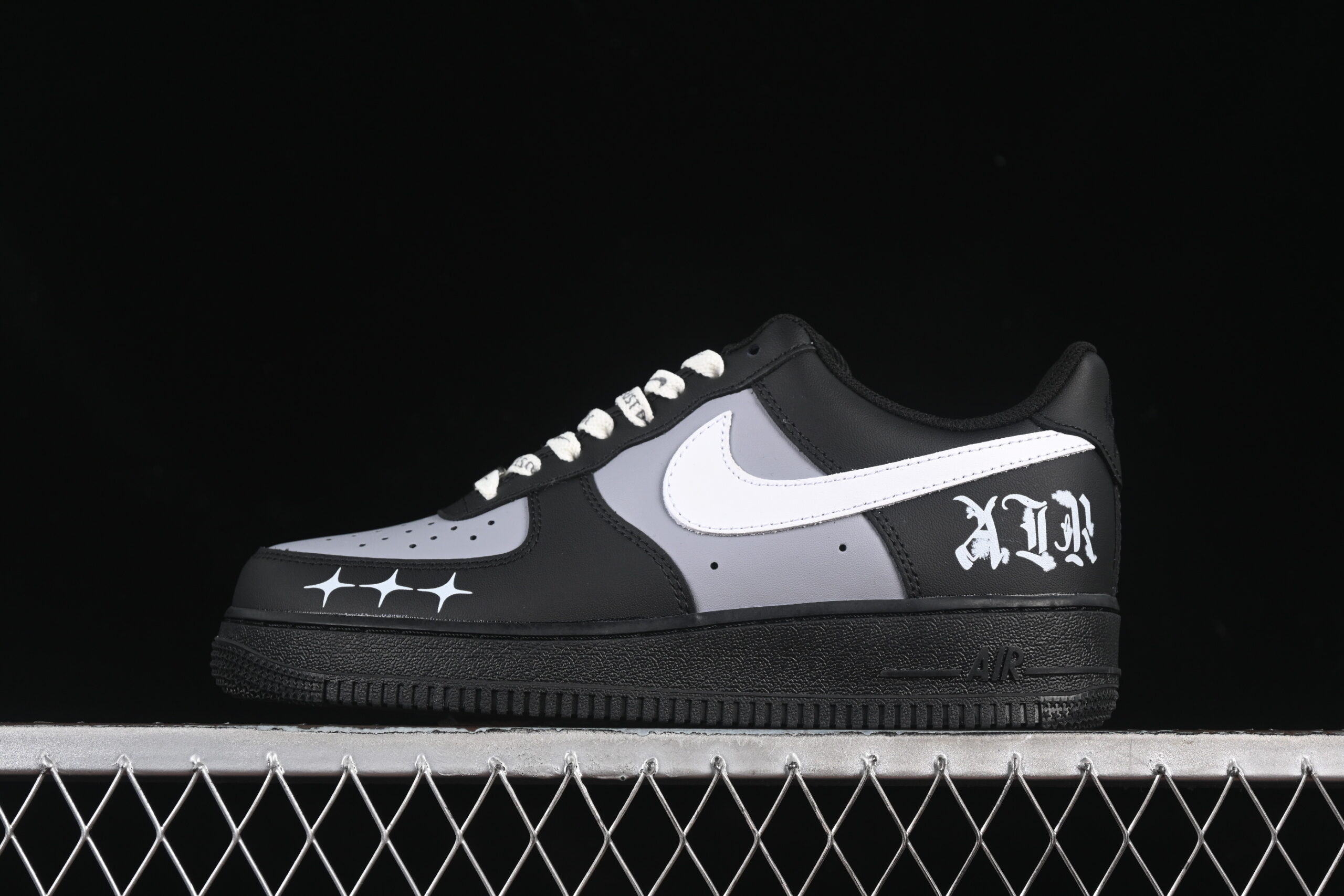 Nike Air Force 1'07 Low Black Air Force 1 Low Top Casual Skate Shoes ZH0316-085