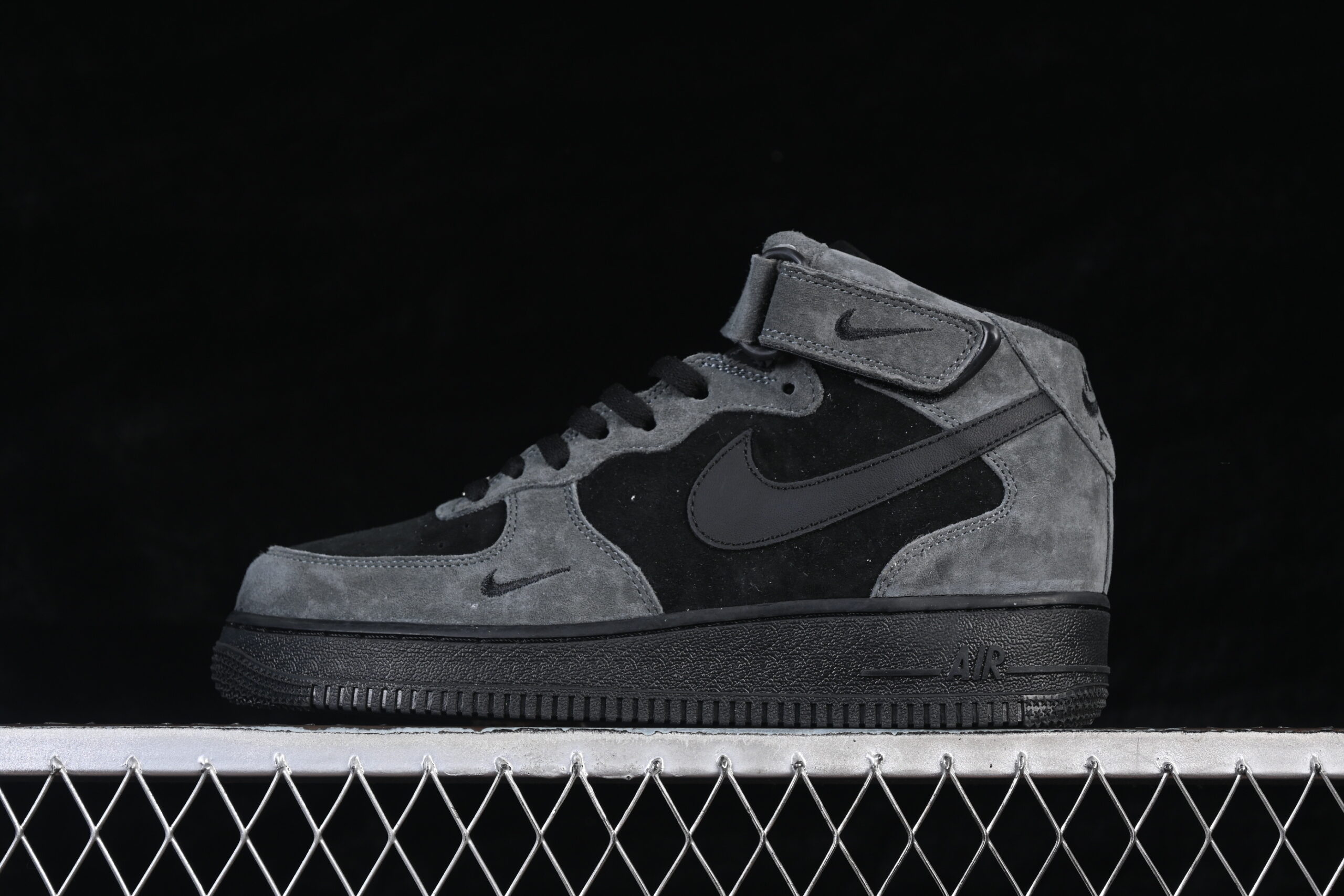 Nike Air Force 1'07 Mid Fall Winter Air Force 1 Mid Top Casual Skate Shoes Custom ZH0316-167