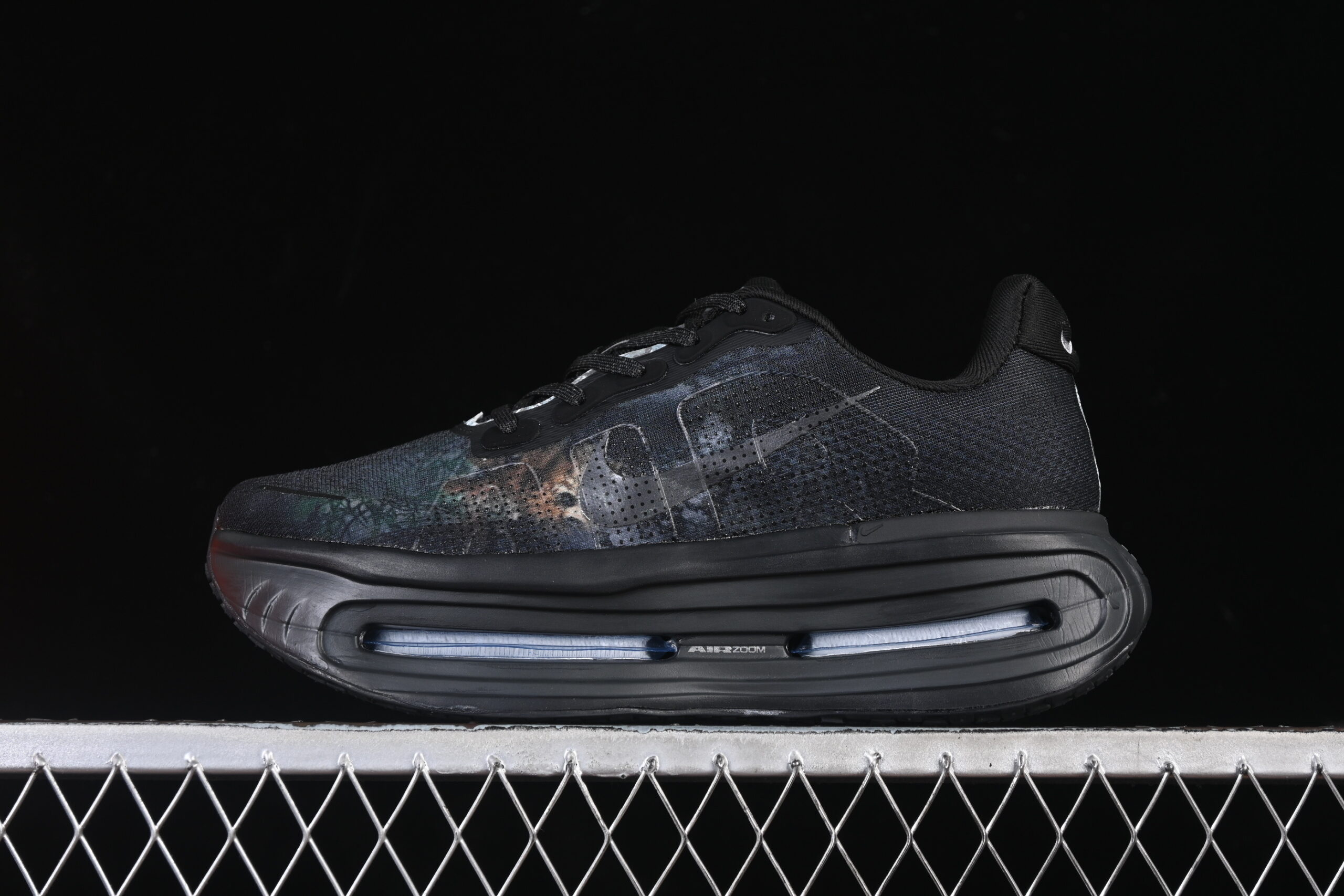 Nike Air Zoom Vomero Premium Nike Platform Running Shoes IO7325-001