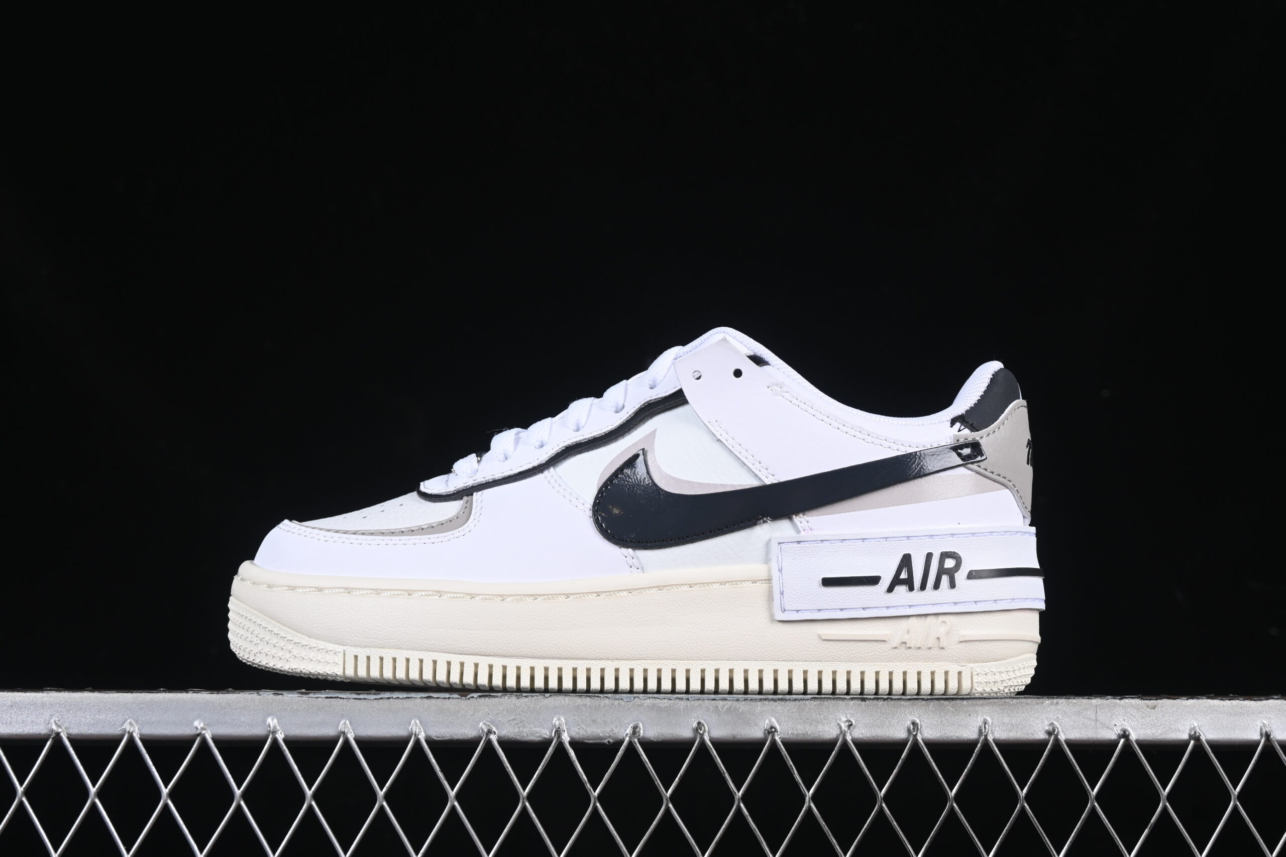 Nike Air Force 1 Shadow Air Force 1 Low Top Skate Shoes DZ1847-110