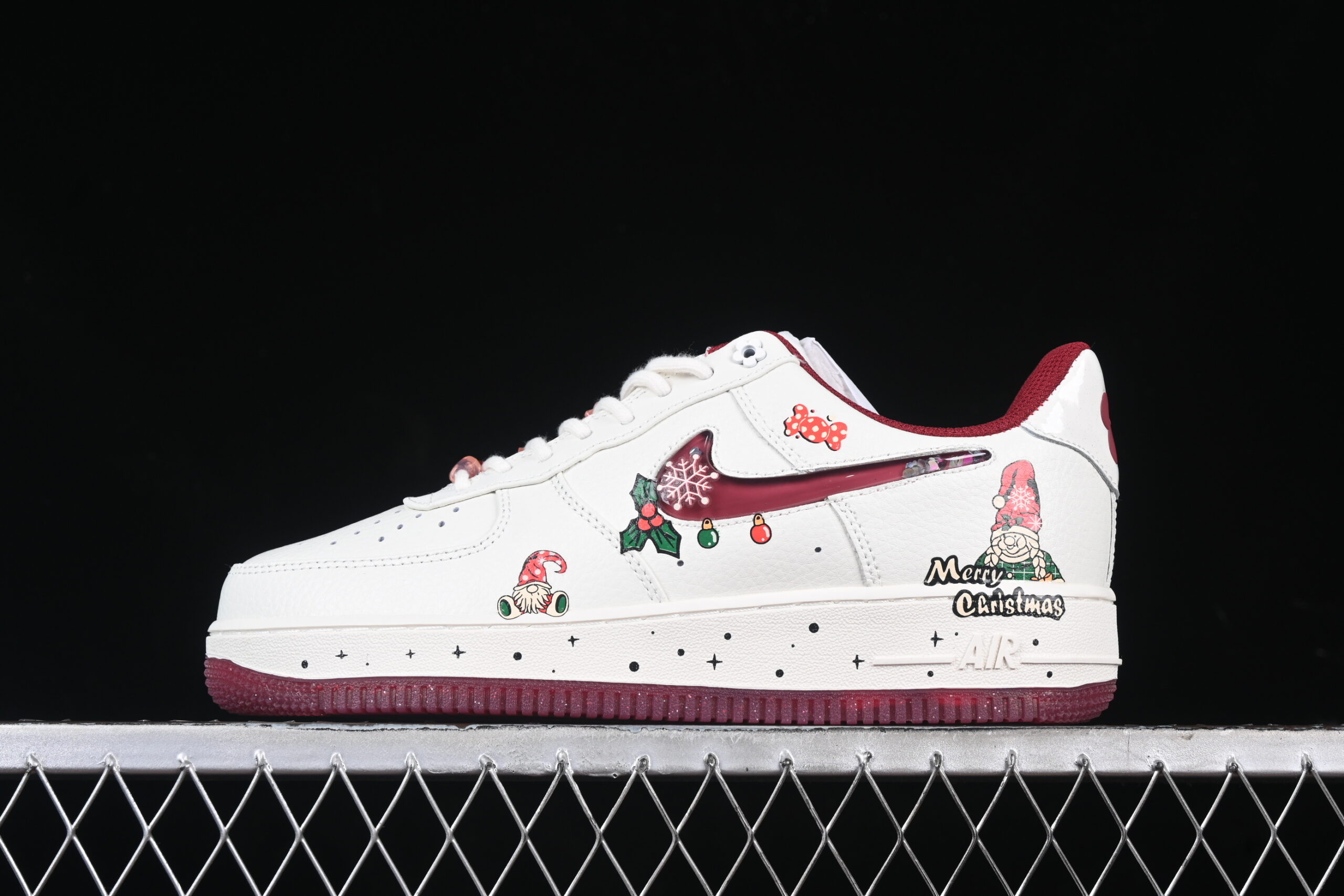 Nike Air Force 1'07 Low "Grandma Christmas" Limited Air Force 1 Low Top Casual Skate Shoes Custom FZ5068-616