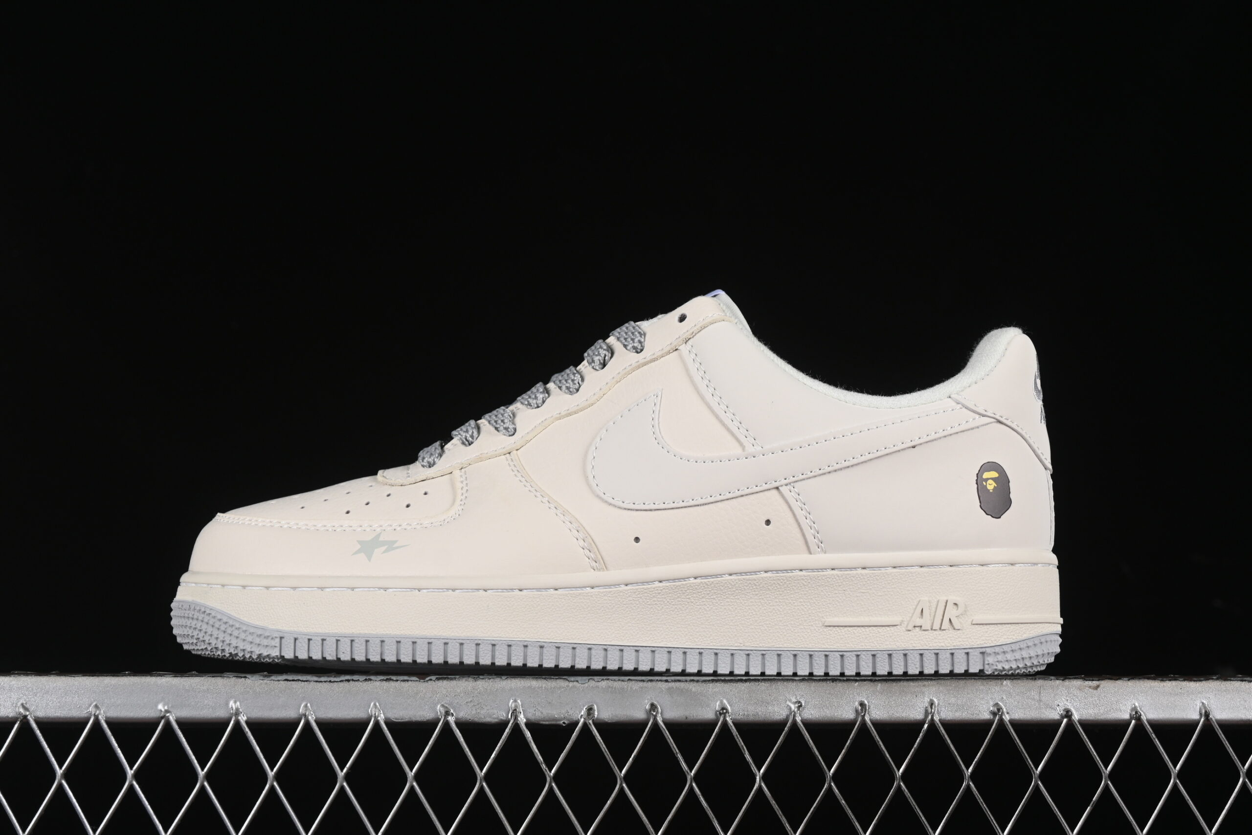 Nike Air Force 1'07 Low Bape Collaboration - Cream White Star Pattern Air Force 1 Low Top Casual Skate Shoes Glitter FG6688-104