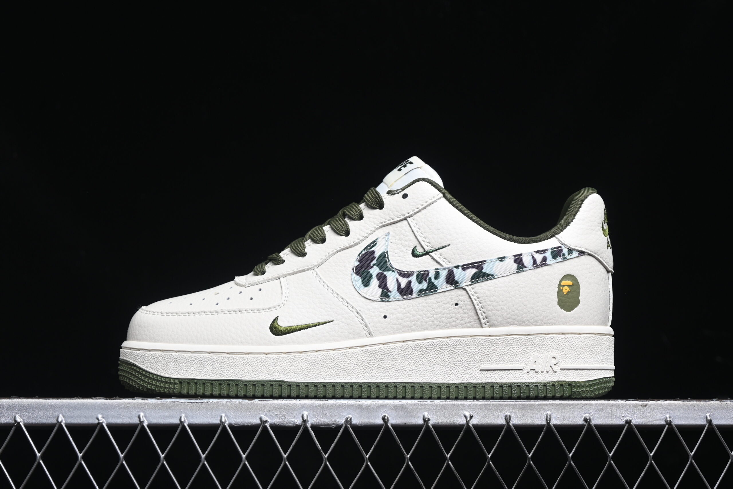 Nike Air Force 1'07 Low Bape Collaboration - Cream White Air Force 1 Low Top Casual Skate Shoes DF0188-012
