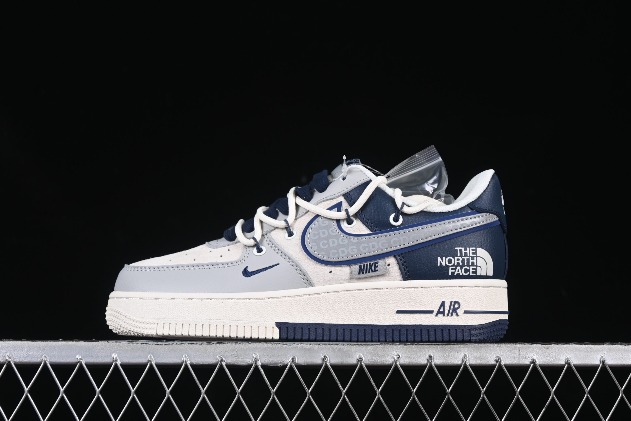 Nike Air Force 1'07 Low Collaboration Grey Blue Air Force 1 Low Top Casual Skate Shoes DM6688-024