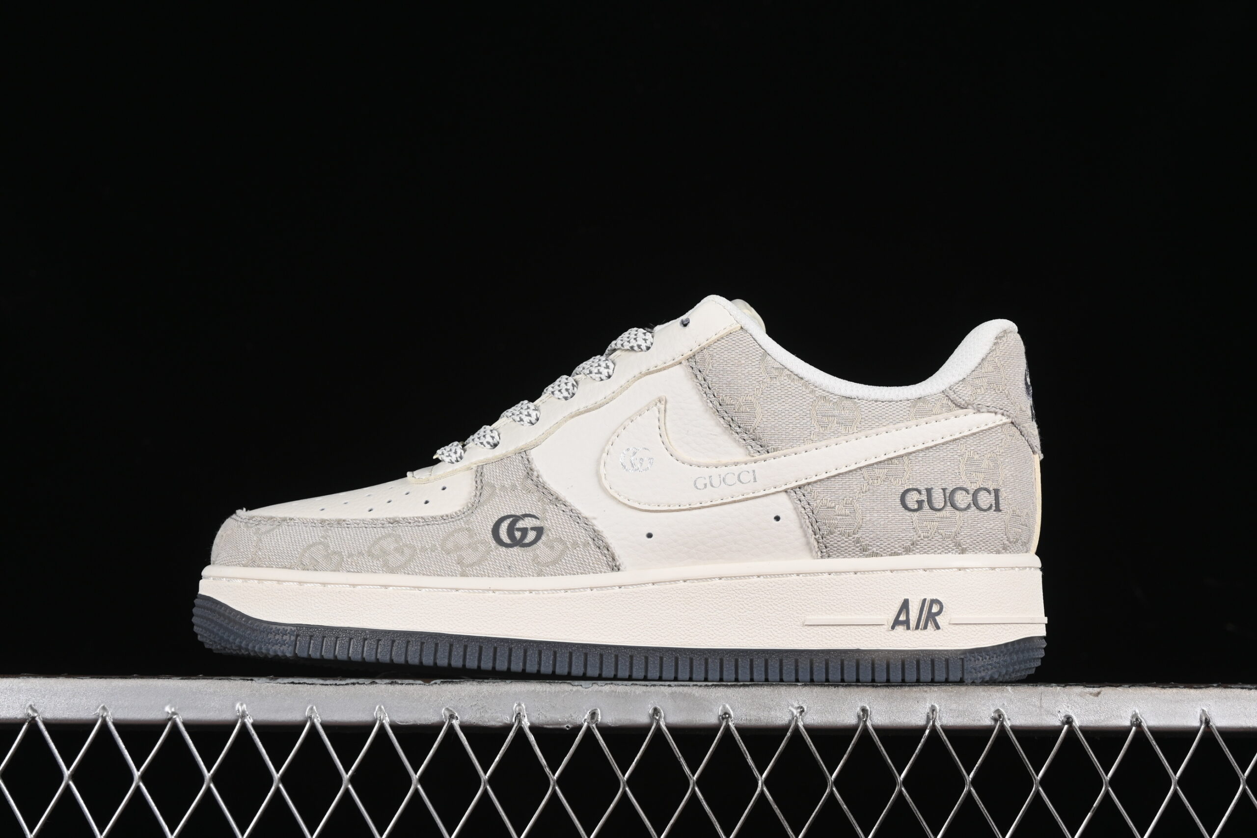 Nike Air Force 1'07 Low Collaboration - Grey Air Force 1 Low Top Casual Skate Shoes BB9577-102