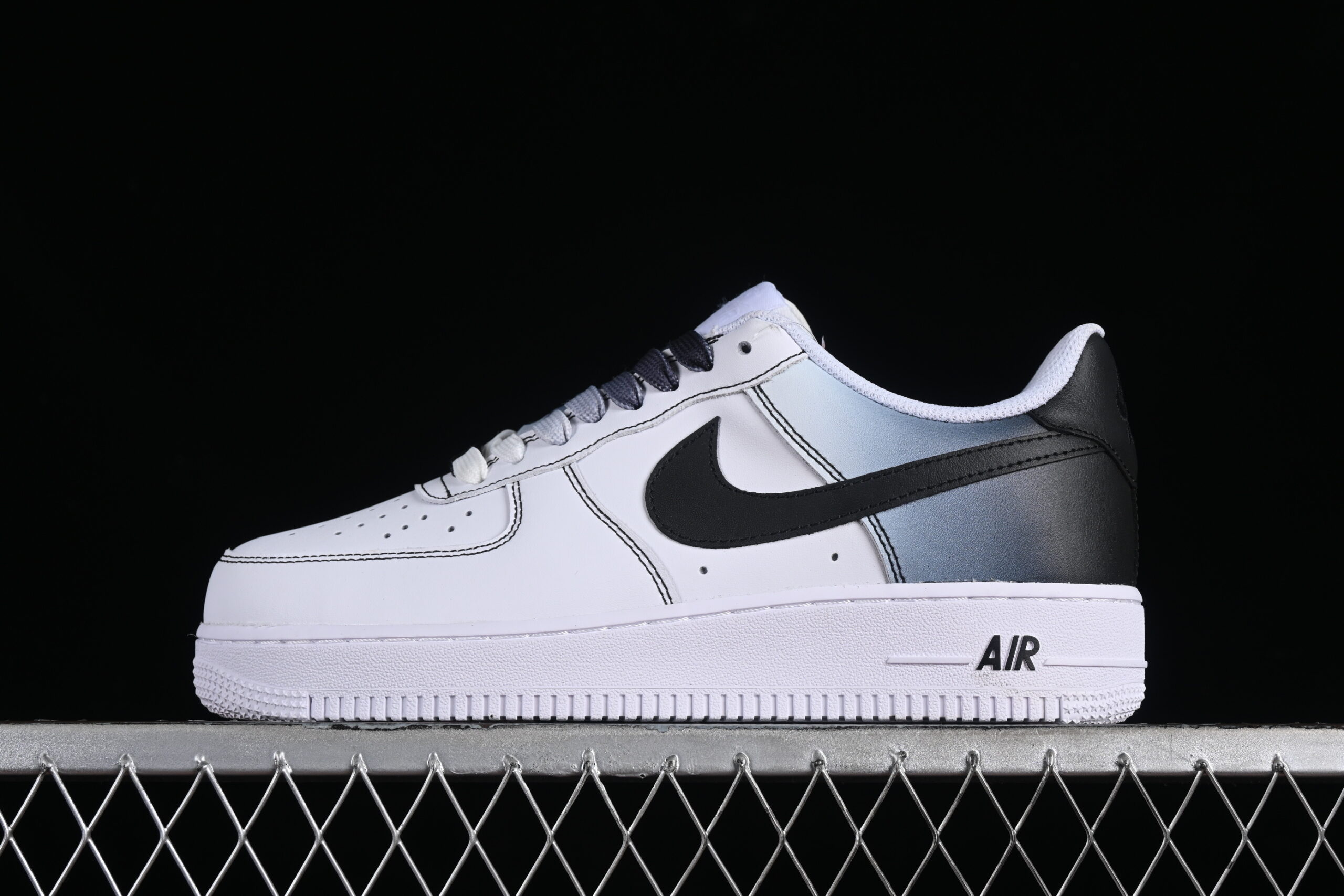 Nike Air Force 1'07 Low Popular Brown Air Force 1 Low Top Casual Skate Shoes Custom Gradient FN0366-101