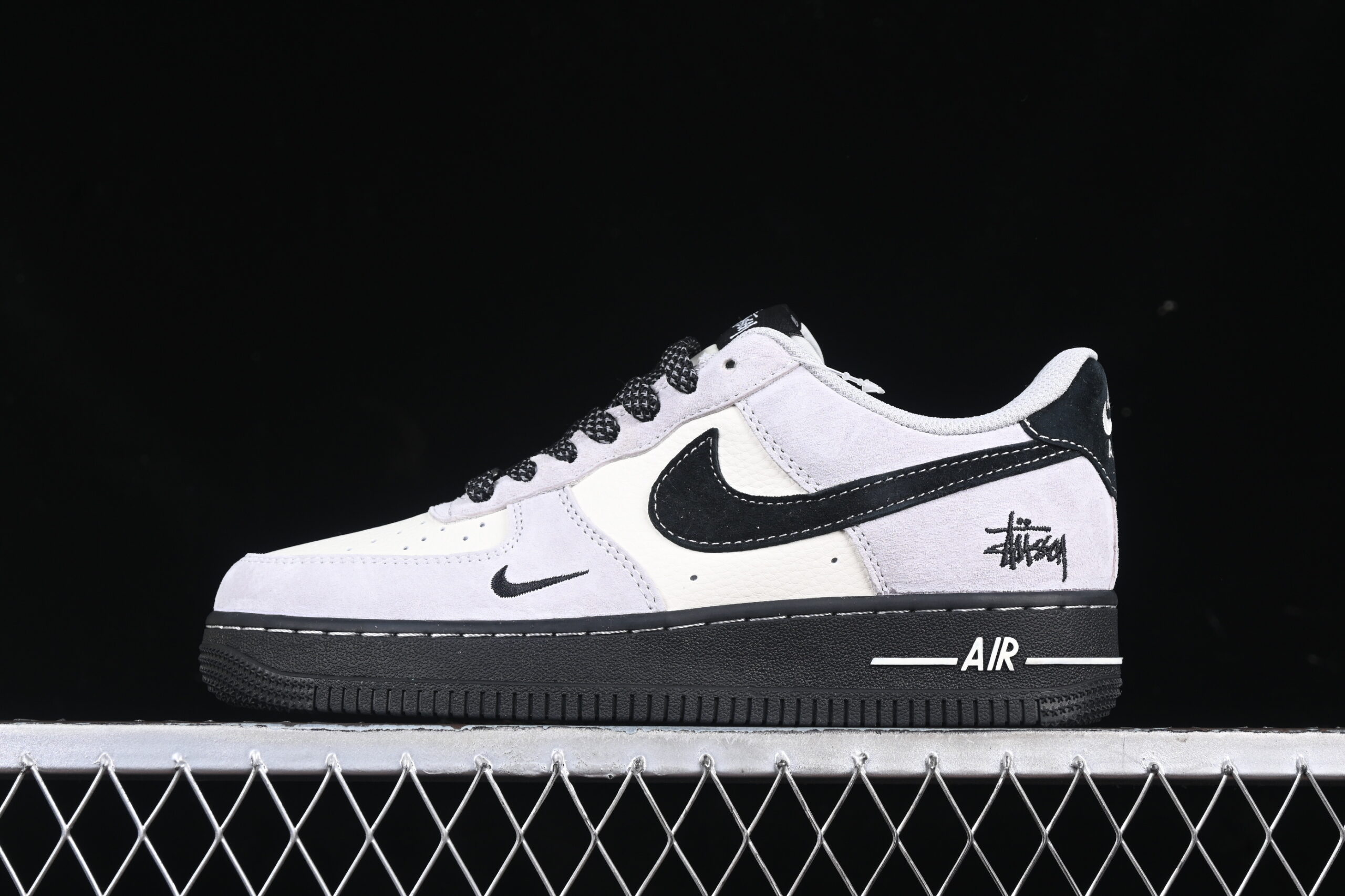 Nike Air Force 1'07 Low Collaboration Black Air Force 1 Low Top Casual Skate Shoes XZ6188-195