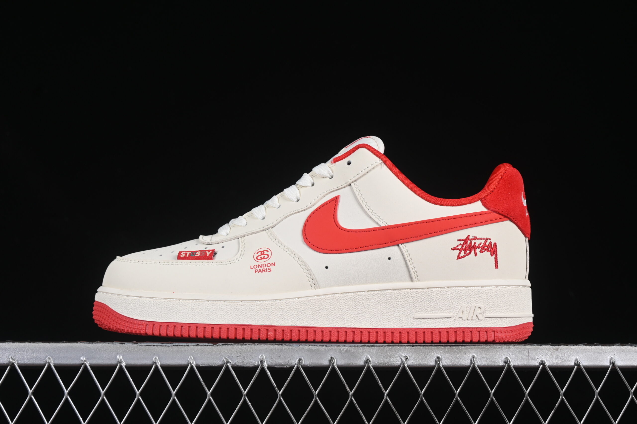 Nike Air Force 1'07 Low Collaboration Cream White Air Force 1 Low Top Casual Skate Shoes DF0188-031