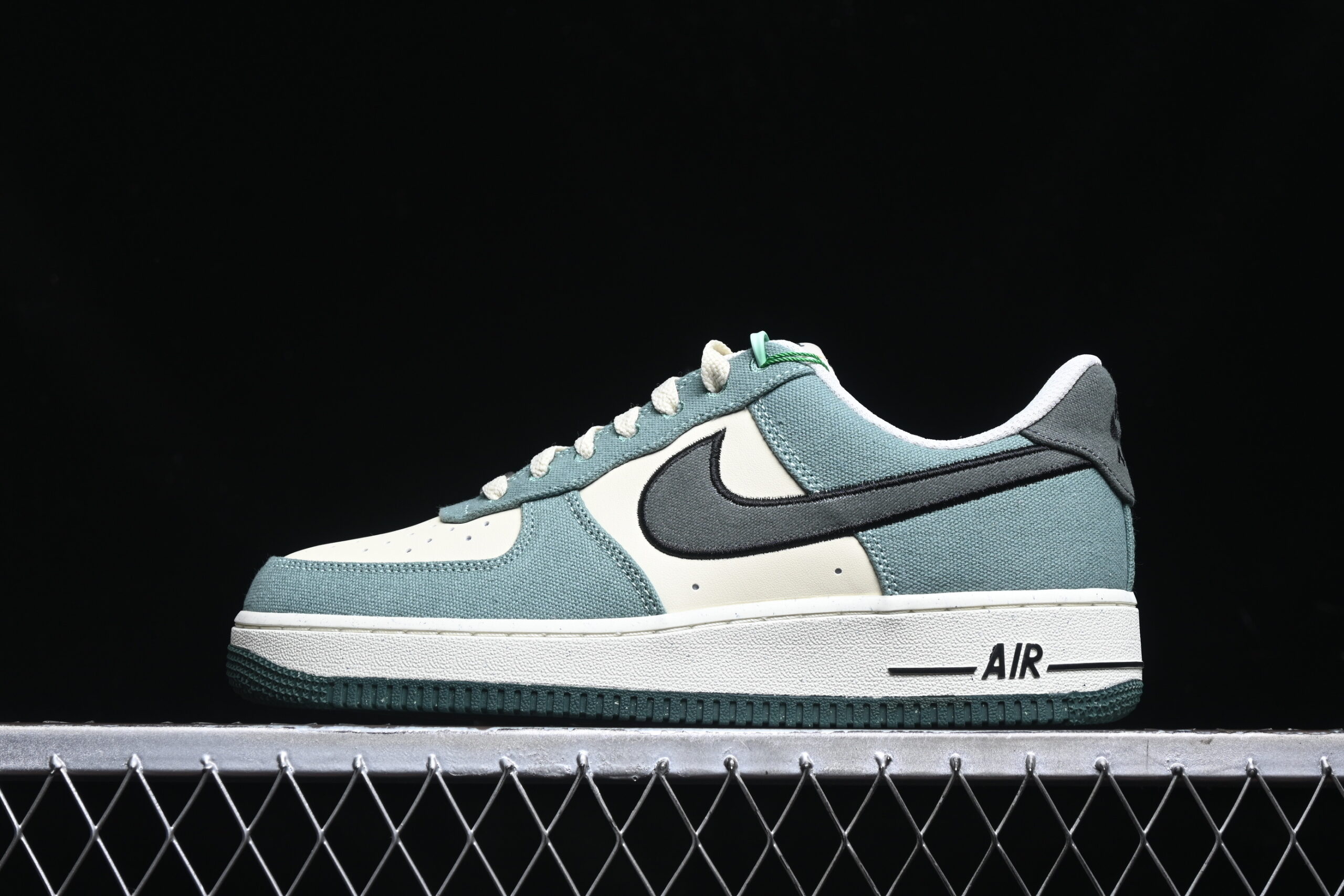 Nike Air Force 1'07 Low Air Force 1 Low Top Casual Skate Shoes FN4731-100