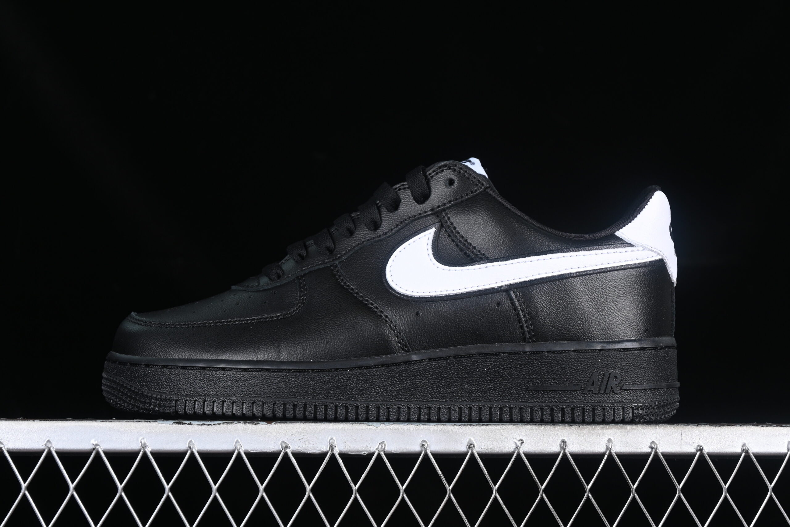Nike Air Force 1'07 Low Air Force 1 Low Top Casual Skate Shoes CQ0492-001