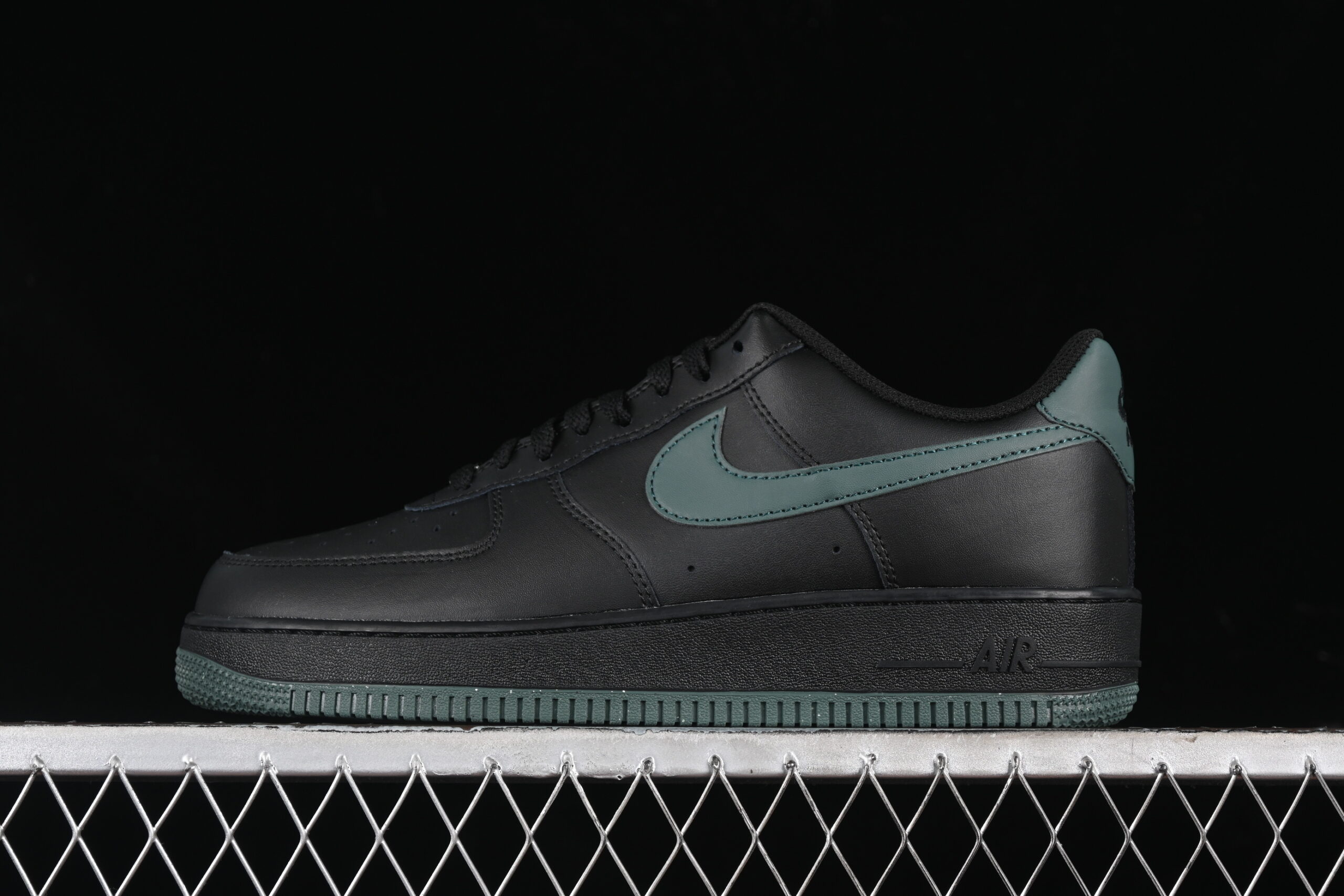 Nike Air Force 1'07 Low Air Force 1 Low Top Casual Skate Shoes FJ4146-001