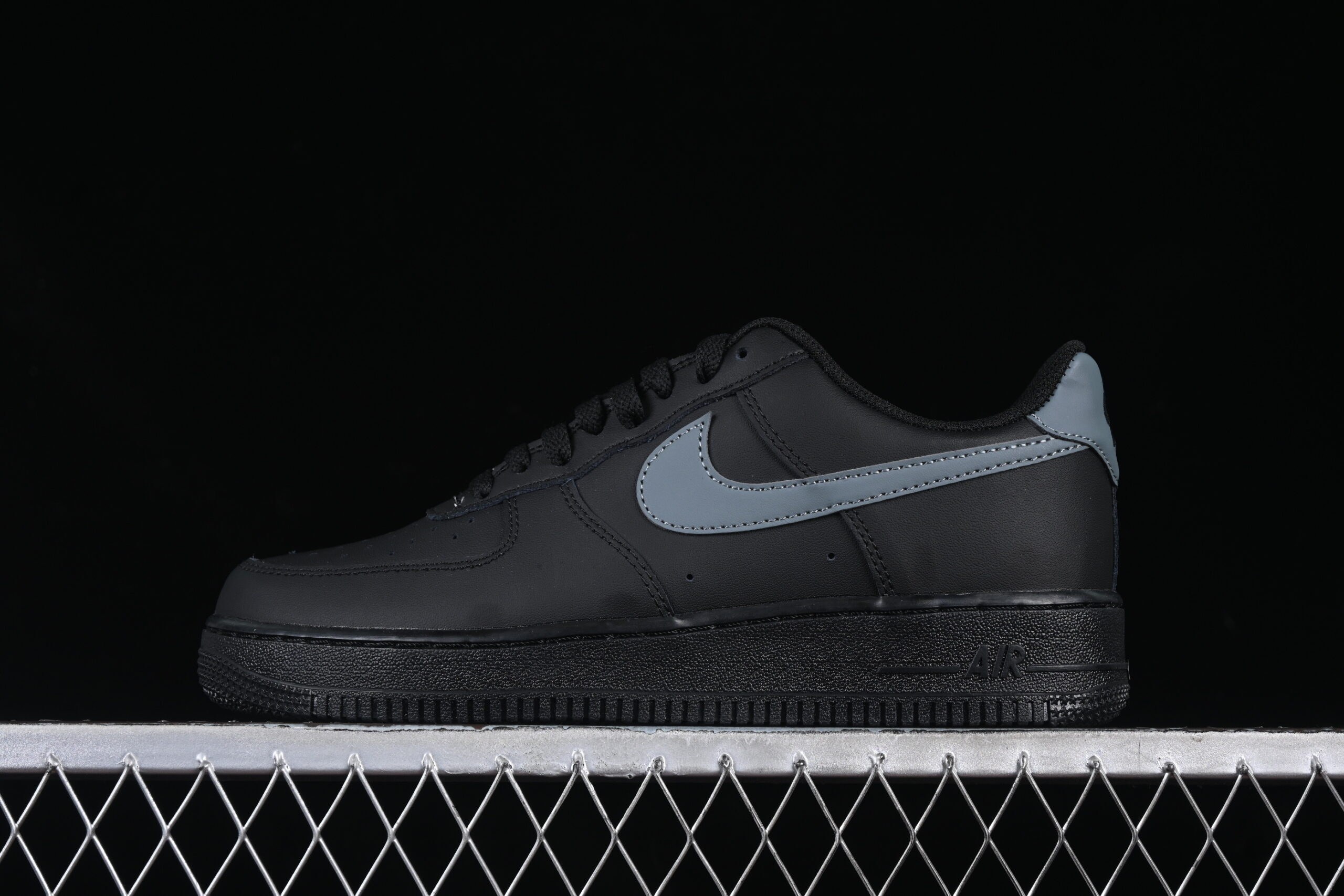 Nike Air Force 1'07 Low Air Force 1 Low Top Casual Skate Shoes FJ4146-003