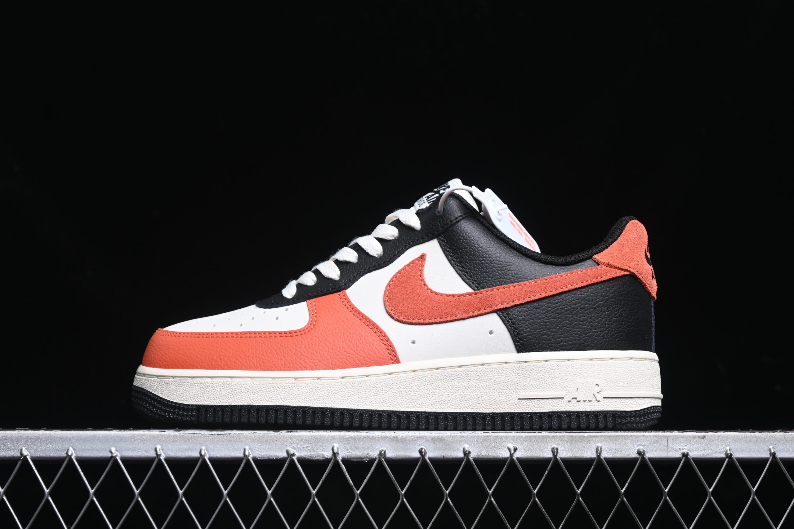 Nike Air Force 1'07 Low Air Force 1 Low Top Casual Skate Shoes HQ4987-010