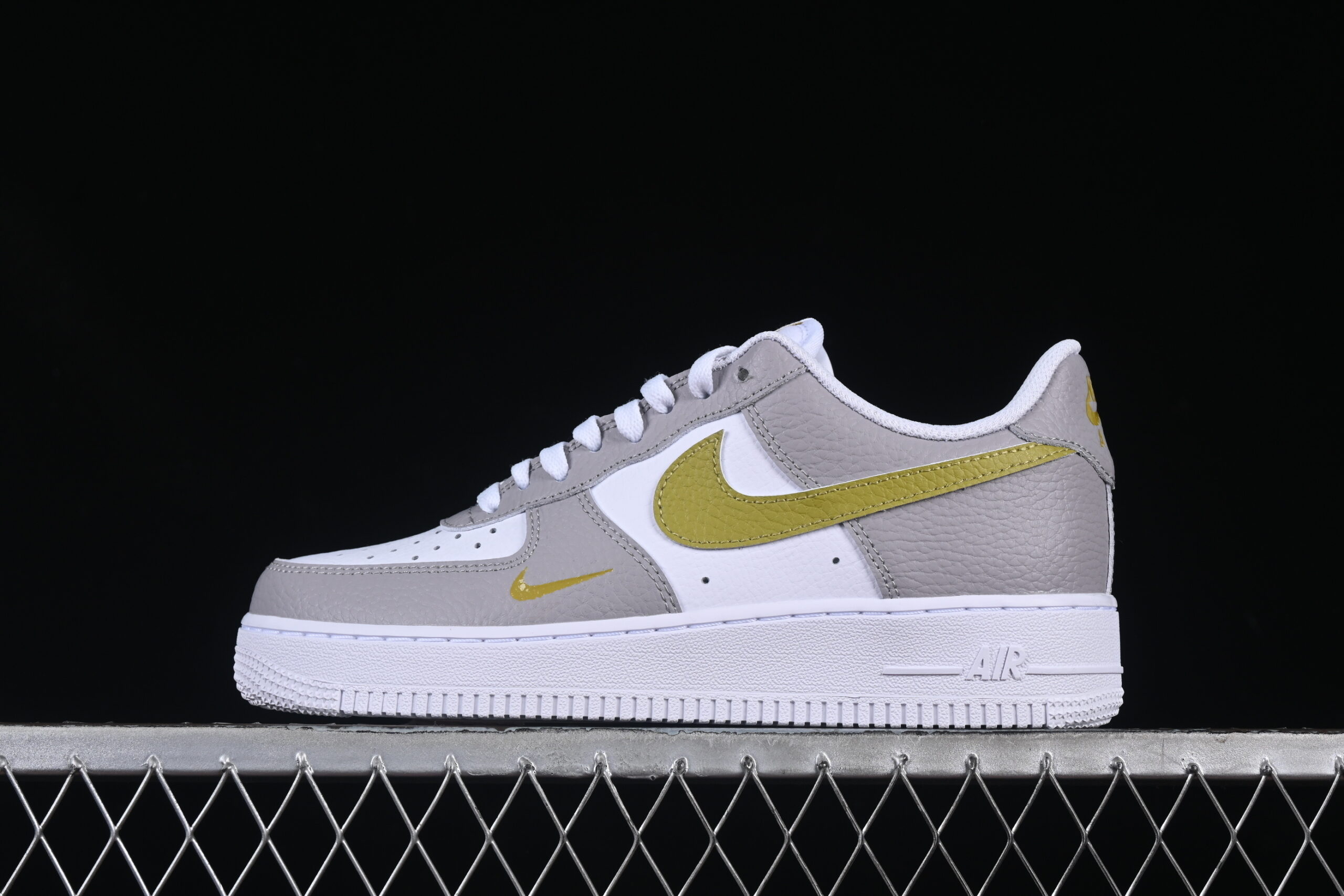 Nike Air Force 1'07 Low Air Force 1 Low Top Casual Skate Shoes IB3881-001