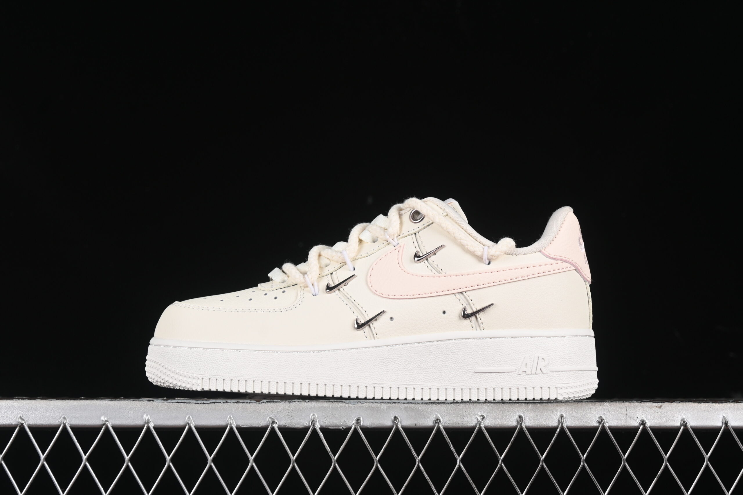 Nike Air Force 1'07 Low Pink Air Force 1 Low Top Casual Skate Shoes FC8110-181