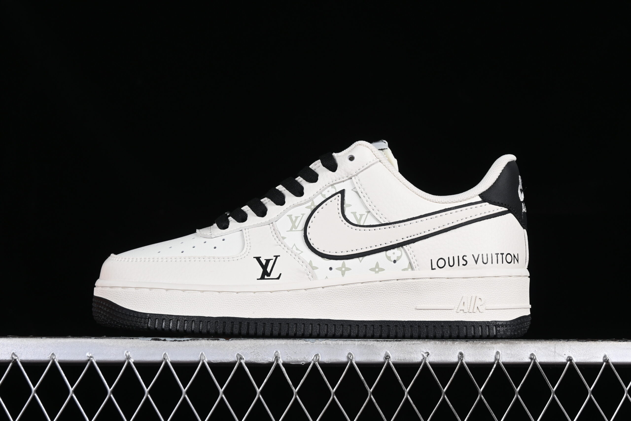 Nike Air Force 1'07 Low Collaboration Air Force 1 Low Top Casual Skate Shoes Custom Edition FB0788-100