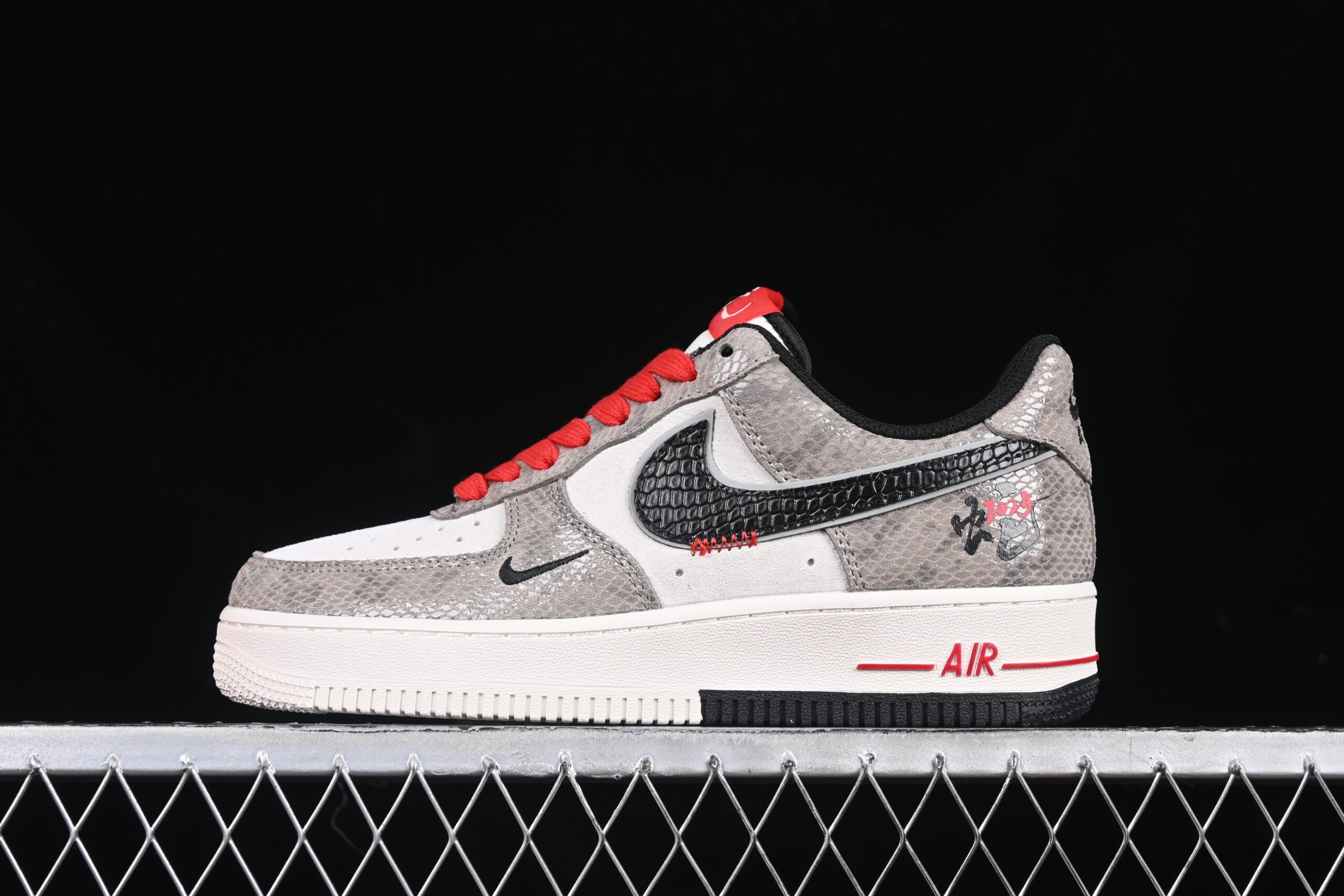 Nike Air Force 1'07 Low Limited Grey Black Air Force 1 Low Top Casual Skate Shoes Year of the Snake DM6688-009