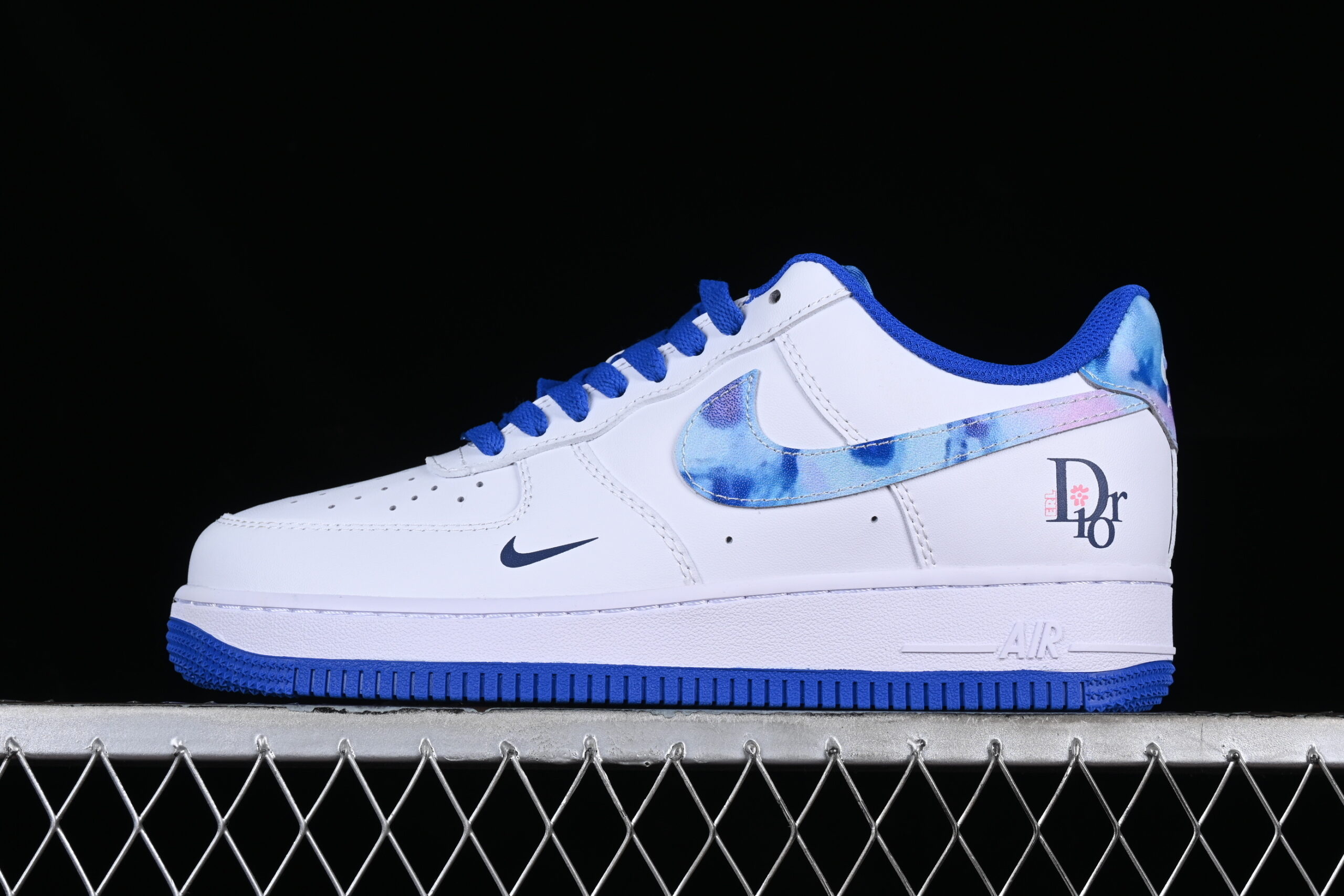 Nike Air Force 1'07 Low Collaboration - Air Force 1 Low Top Casual Skate Shoes DC8873-111