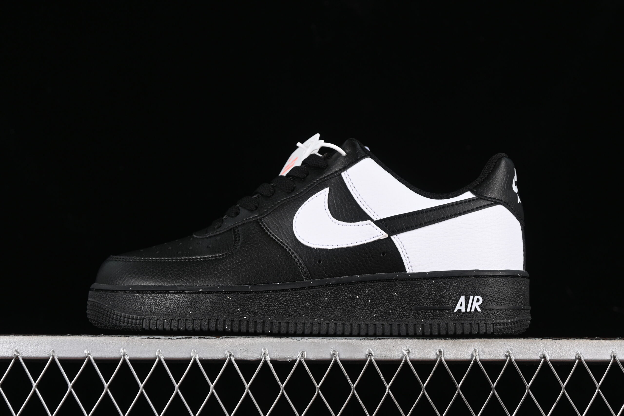 Nike Air Force 1'07 Low Black White Air Force 1 Low Top Casual Skate Shoes HF9096-001