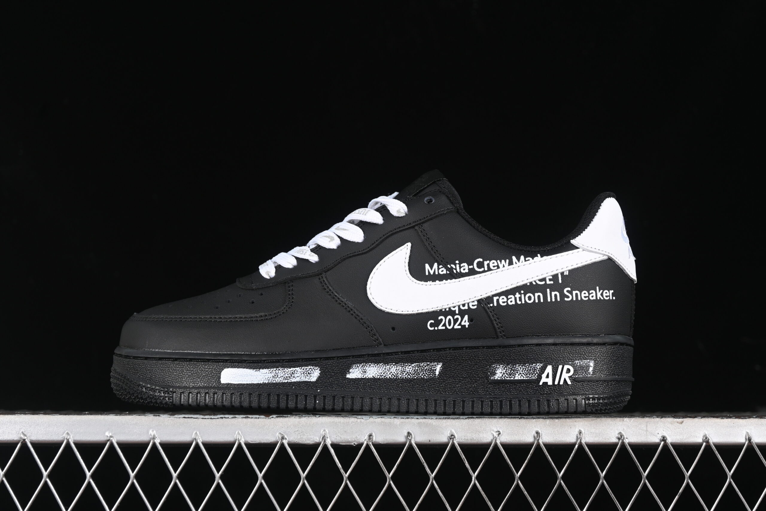 Nike Air Force 1'07 Low Black White Air Force 1 Low Top Casual Skate Shoes Graffiti CW2288-017