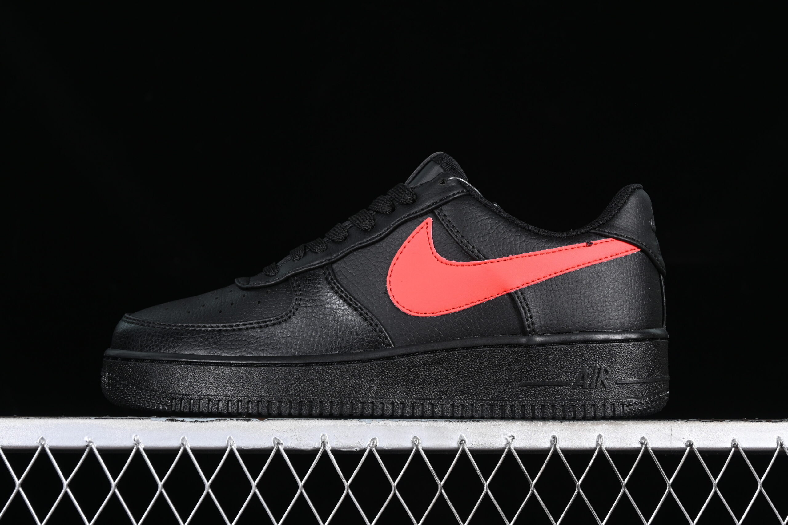 Nike Air Force 1'07 Low Black Red Air Force 1 Low Top Casual Skate Shoes CI9553-011
