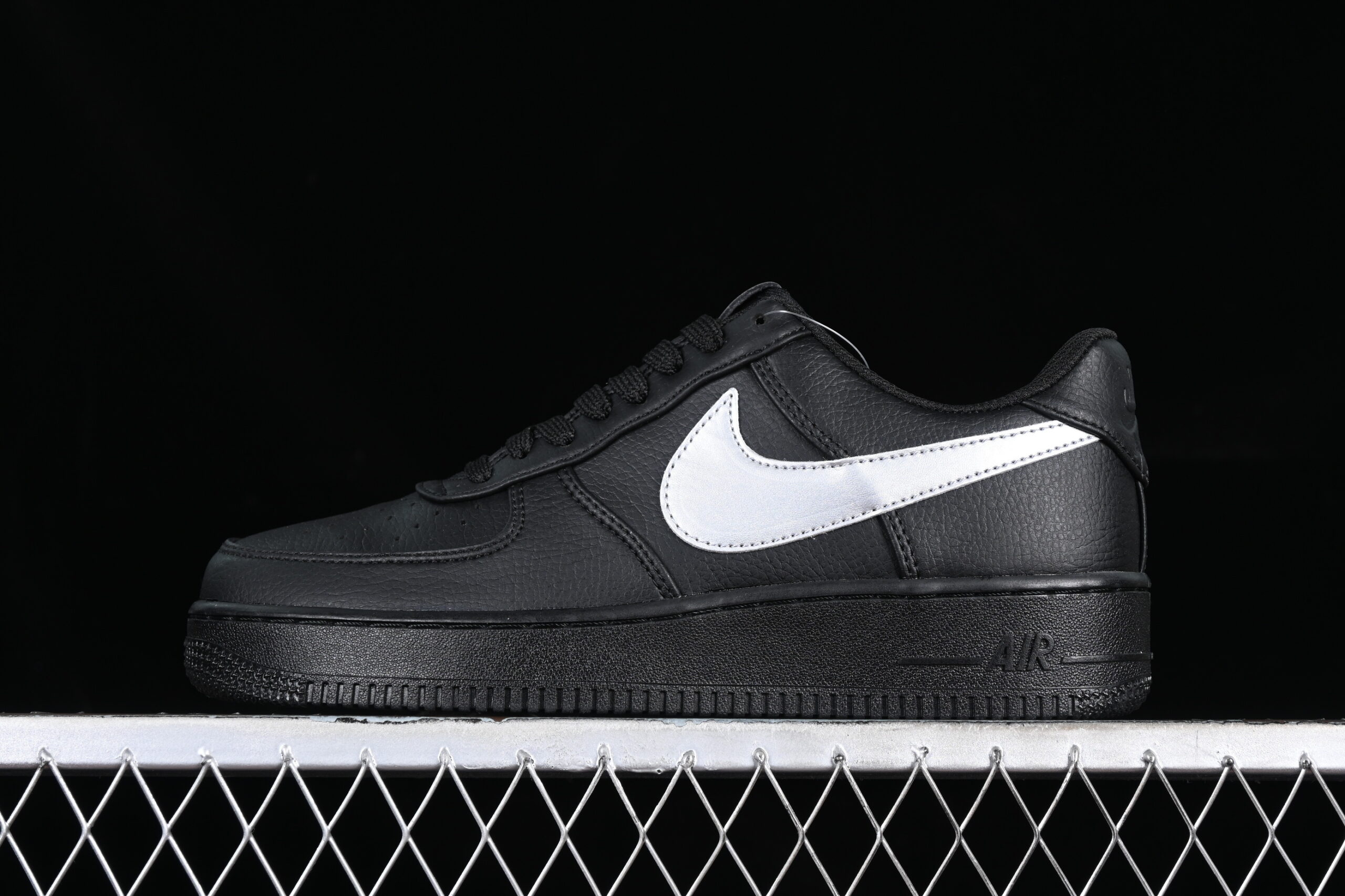 Nike Air Force 1'07 Low Black Air Force 1 Low Top Casual Skate Shoes CI9553-031