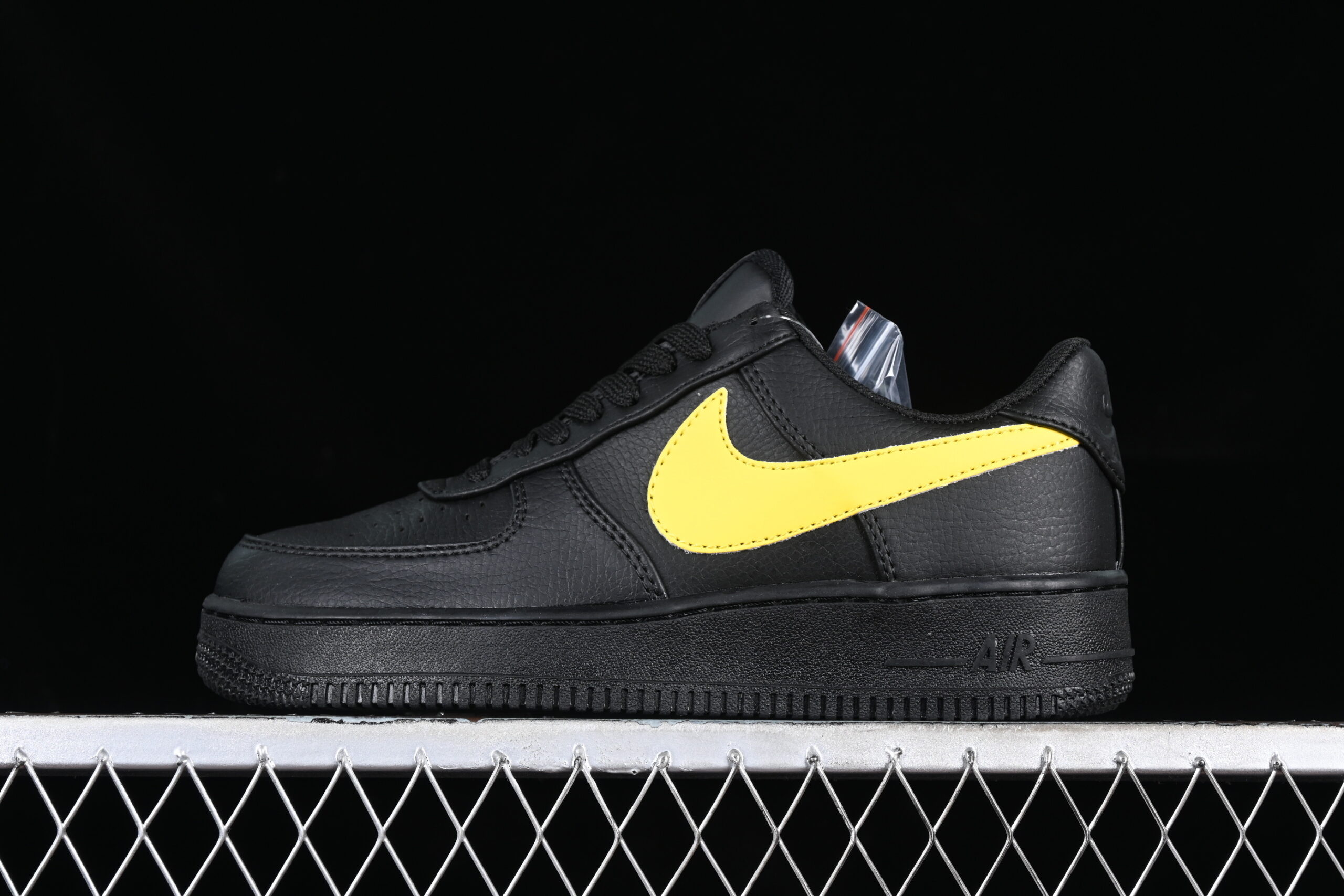 Nike Air Force 1'07 Low Black Yellow Air Force 1 Low Top Casual Skate Shoes CI9553-051