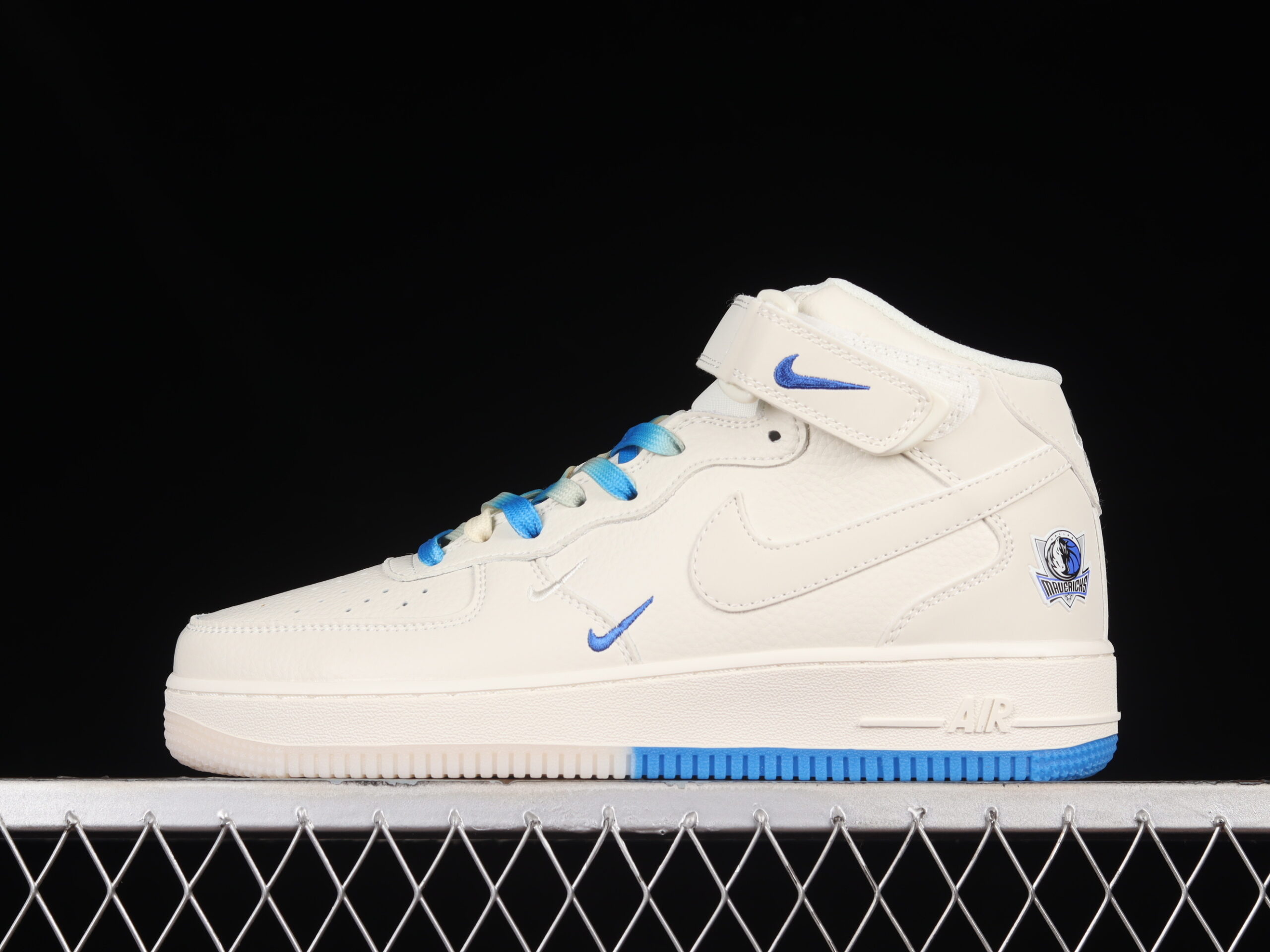 Nike Air Force 1'07 Mid Cream White Blue Limited Air Force 1 Mid Top Sports Casual Skate Shoes DW5696-893