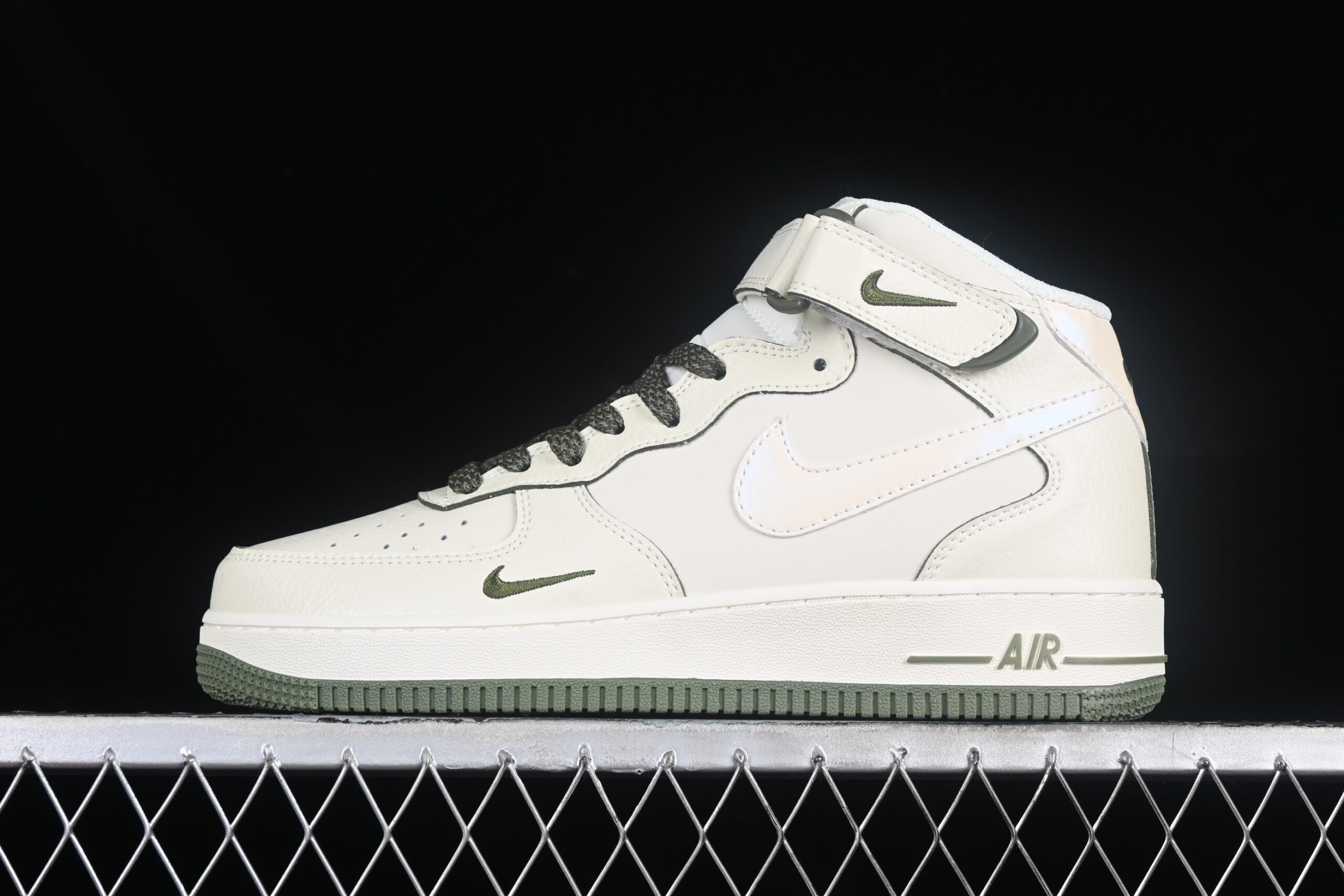 Nike Air Force 1'07 Mid Green Air Force 1 Mid Top Casual Skate Shoes SG2356-805