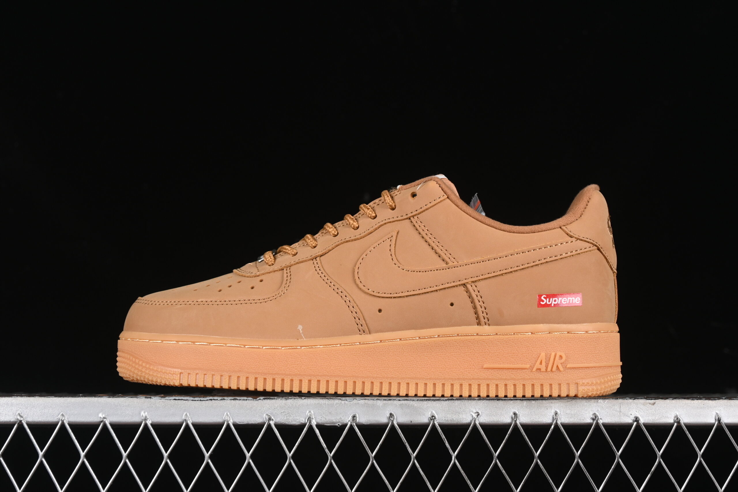 Supreme x Nike Air Force 1 Low AF1 Collaboration Air Force 1 Wheat Suede Low Top Casual Skate Shoes DN1555-200