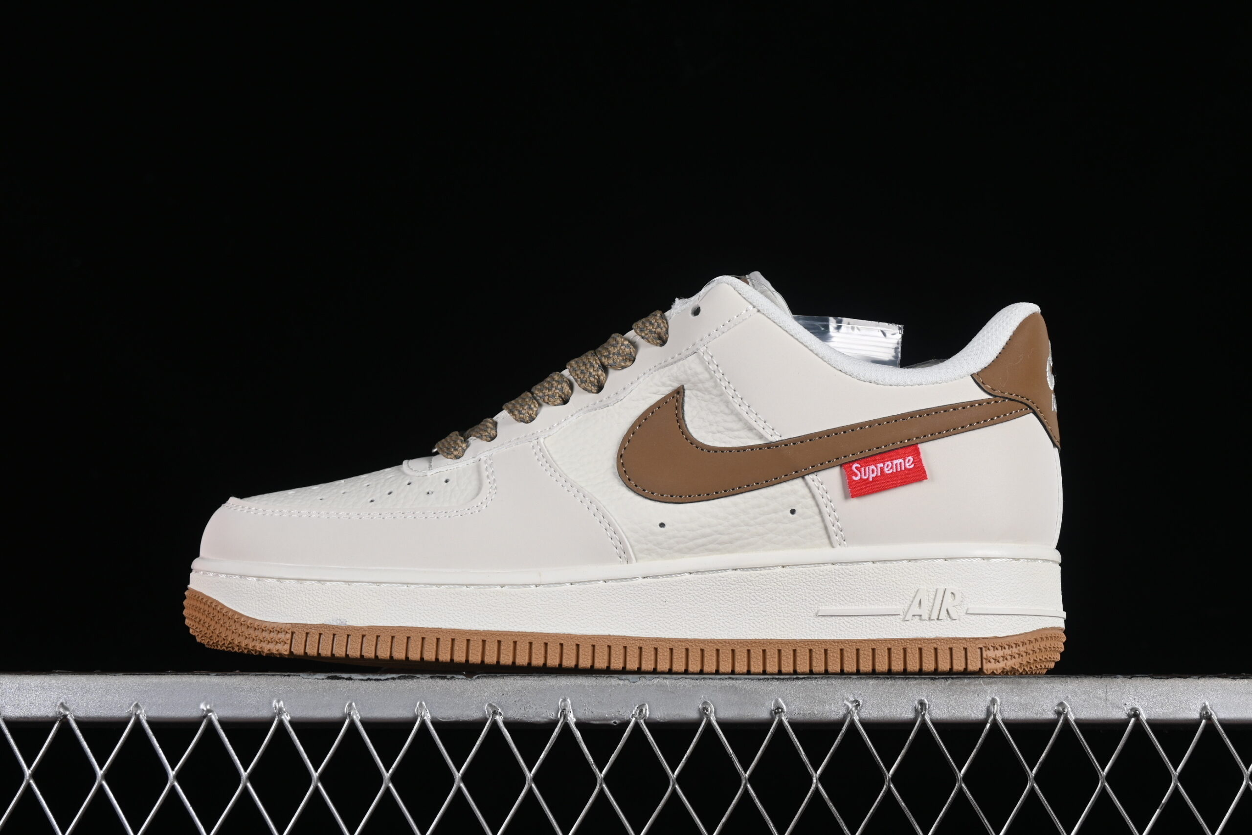 Supreme x Nike Air Force 1'07 Low Series - Brown Air Force 1 Low Top Casual Skate Shoes HD1968-019