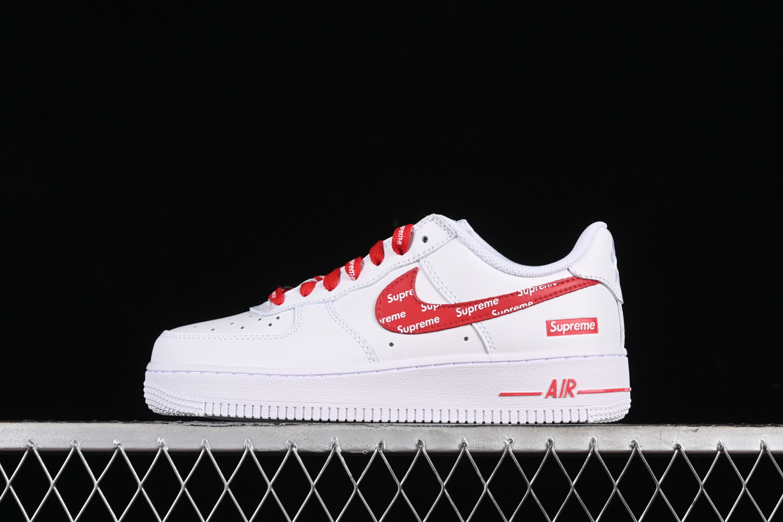 Supreme x Nike Air Force 1'07 Low Air Force 1 Low Top Casual Skate Shoes CU9225-010