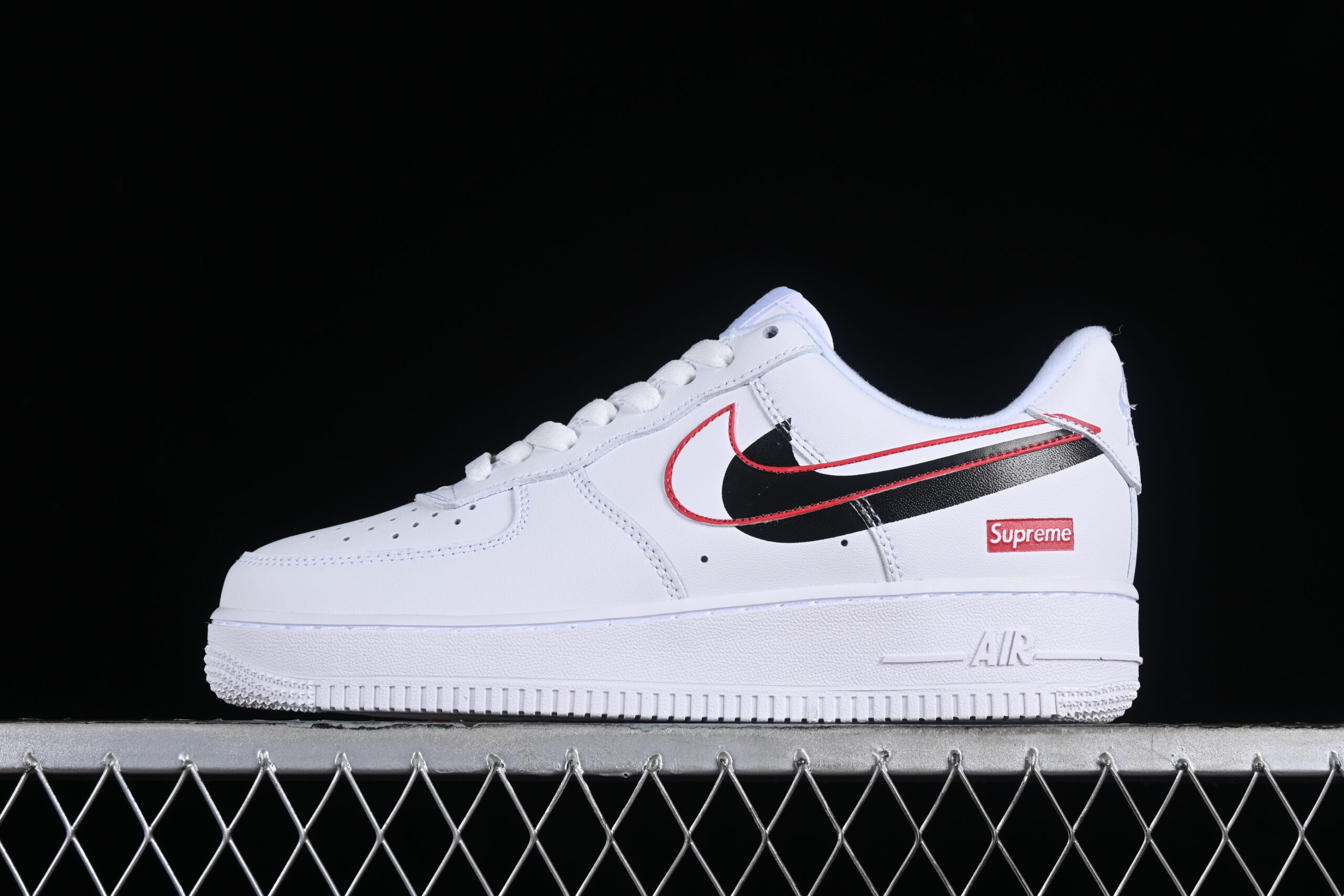 Supreme x Nike Air Force 1'07 Low Collaboration Air Force 1 Low Top Casual Skate Shoes CU9225-100