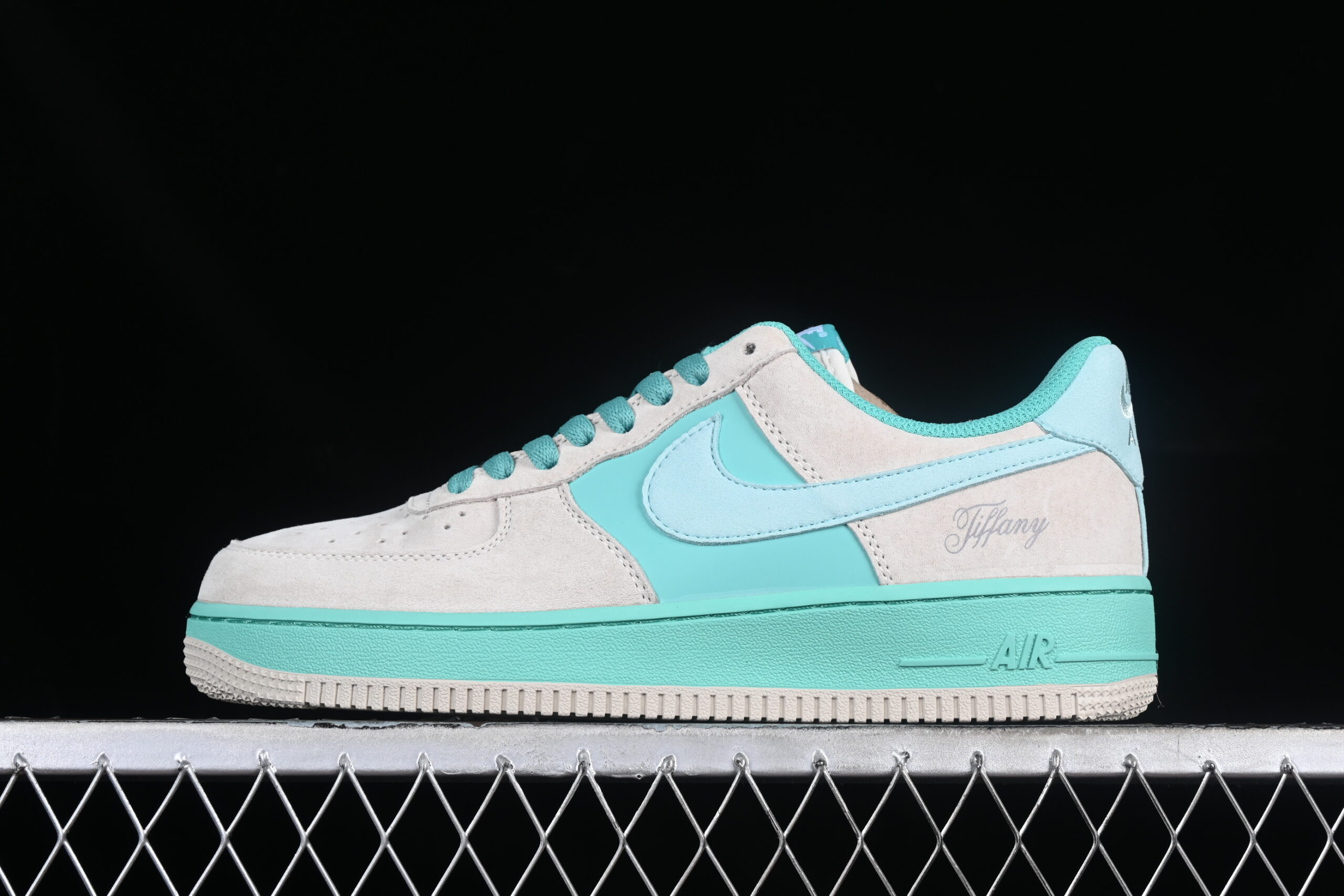 Tiffany & Co. x Nike Air Force 1'07 Low SP "Friends and Family" Limited Collaboration Air Force 1 Low Top Casual Skate Shoes DZ1382-222