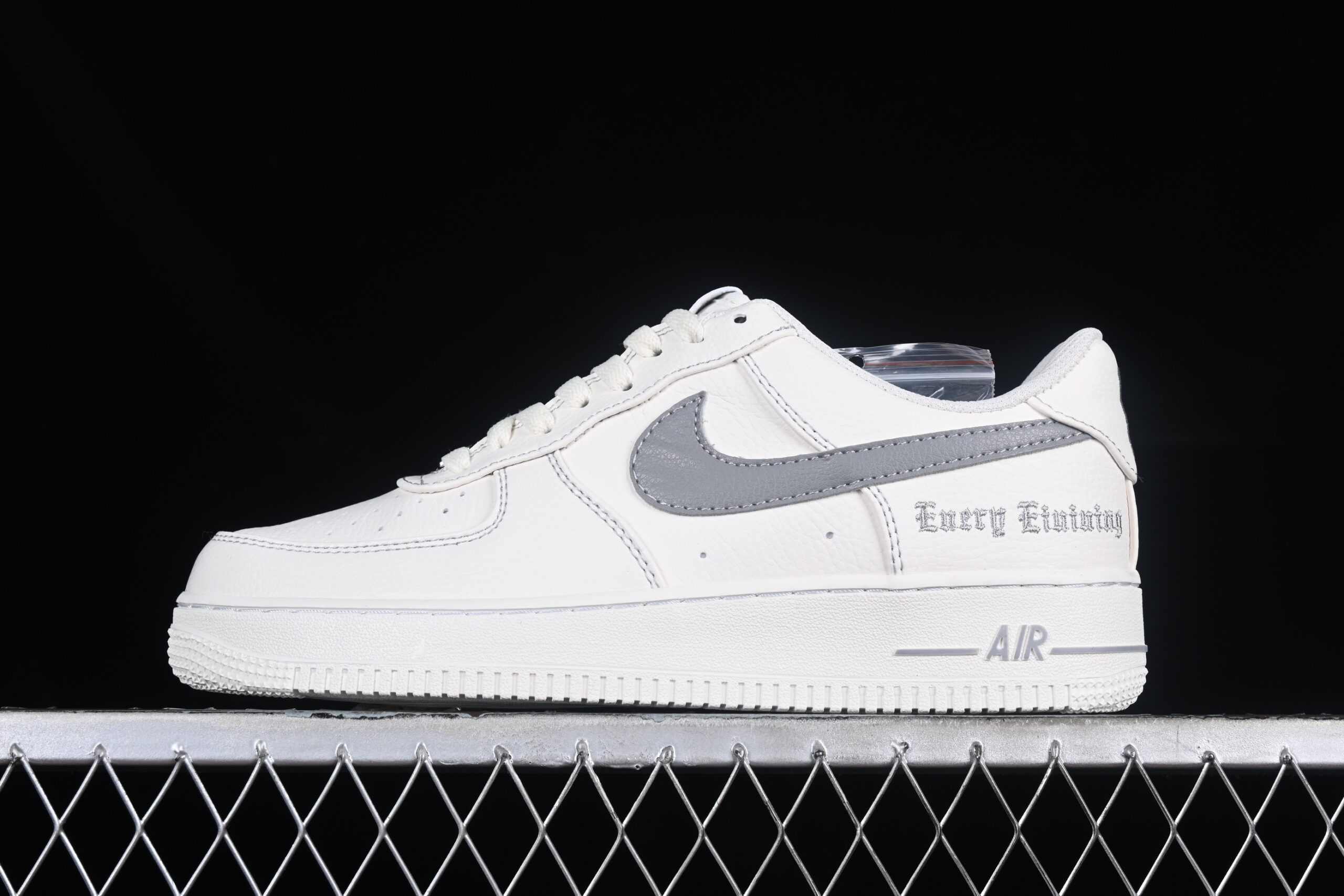 Vlone x Nike Air Force 1'07 Low Collaboration White Grey Air Force 1 Low Top Casual Sports Skate Shoes AA5360-005