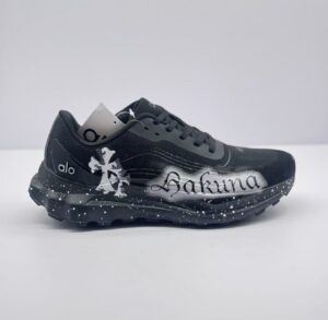 alo Black White Graffiti
